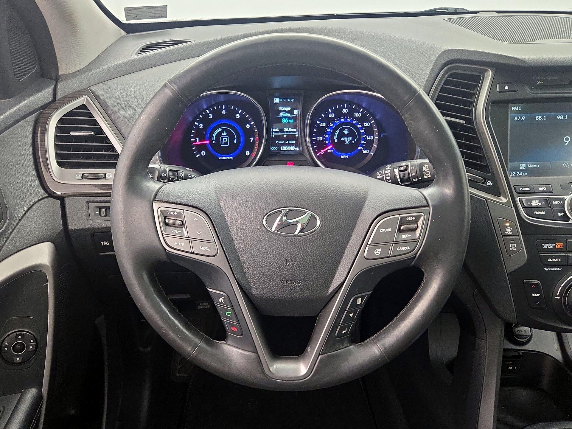 Thumbnail: 2015 Hyundai Santa Fe - 10