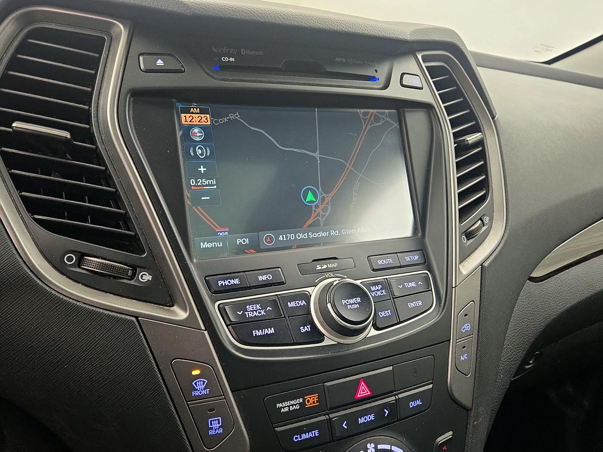 Thumbnail: 2015 Hyundai Santa Fe - 14