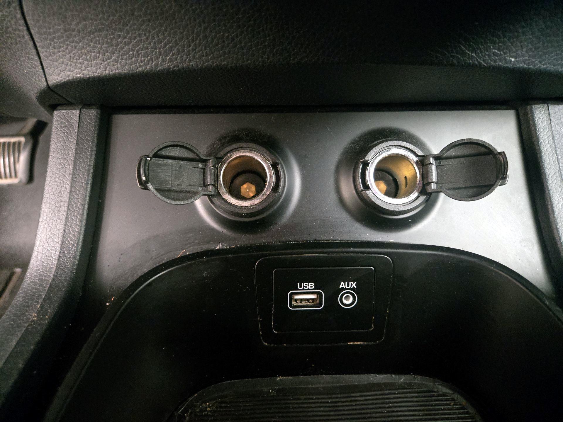 Thumbnail: 2017 Hyundai Santa Fe - 19