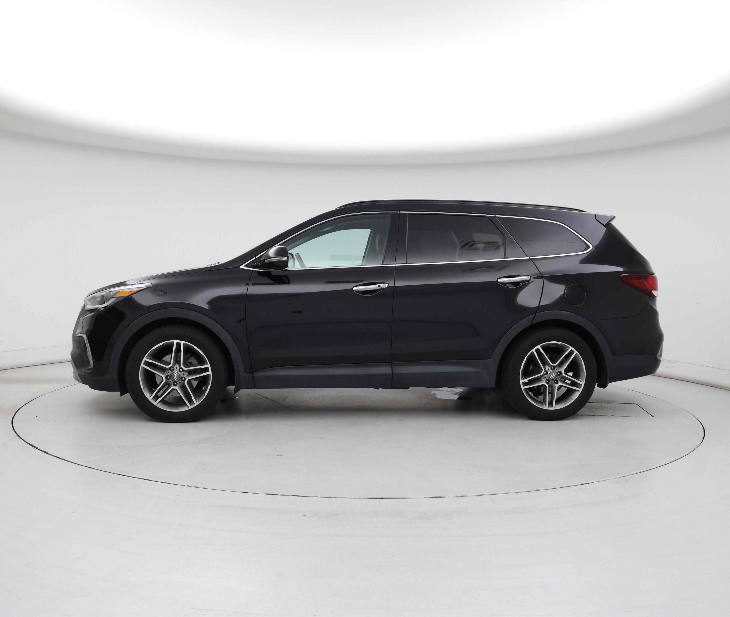 Thumbnail: 2017 Hyundai Santa Fe - 3