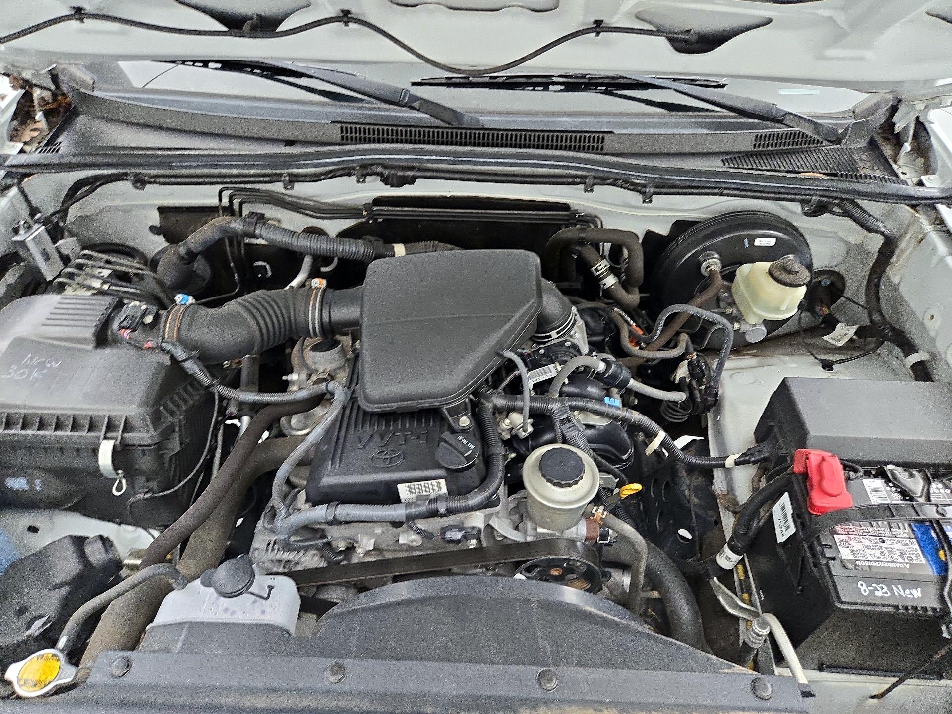 Thumbnail: 2015 Toyota Tacoma - 20