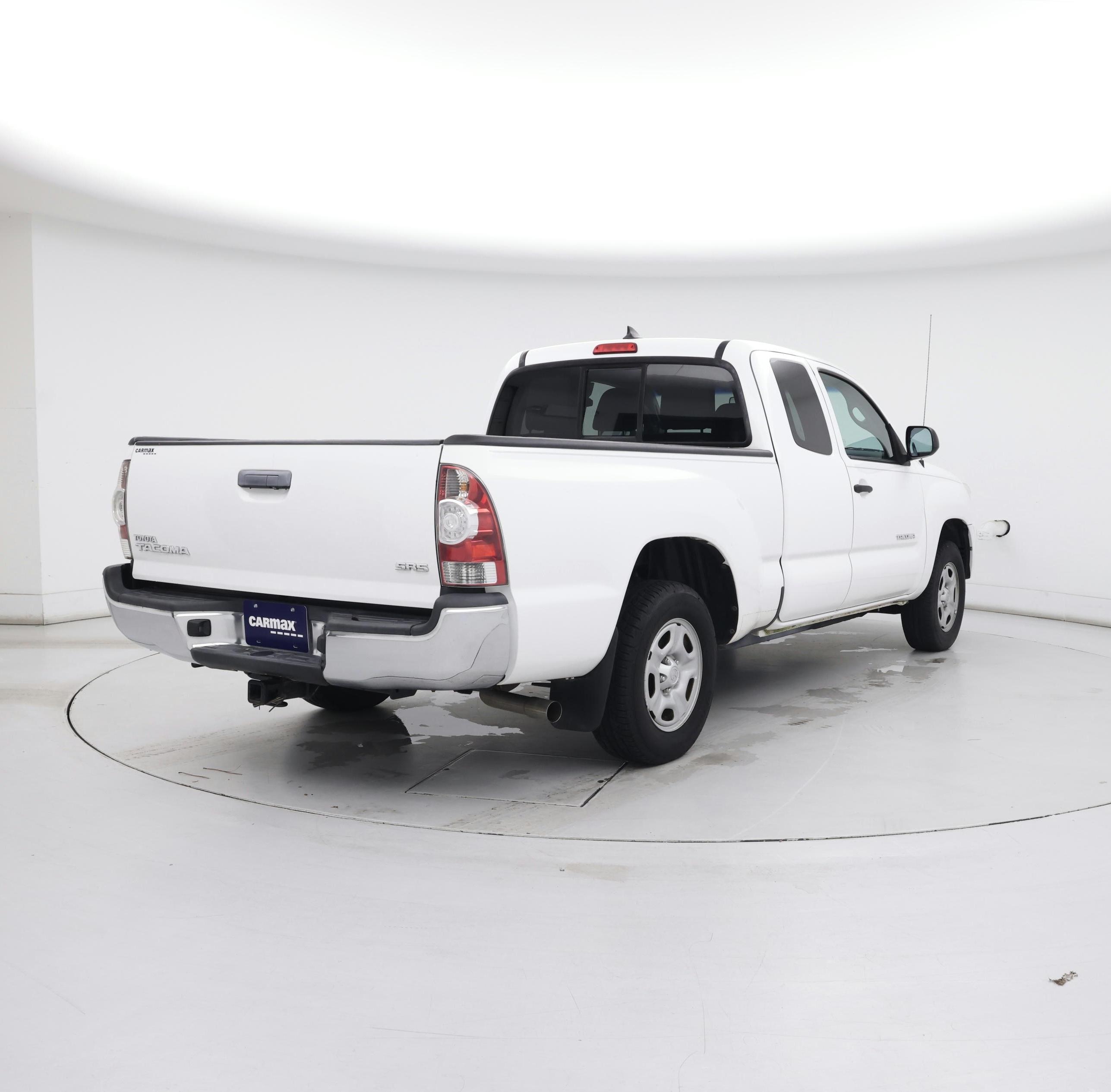 Thumbnail: 2015 Toyota Tacoma - 8