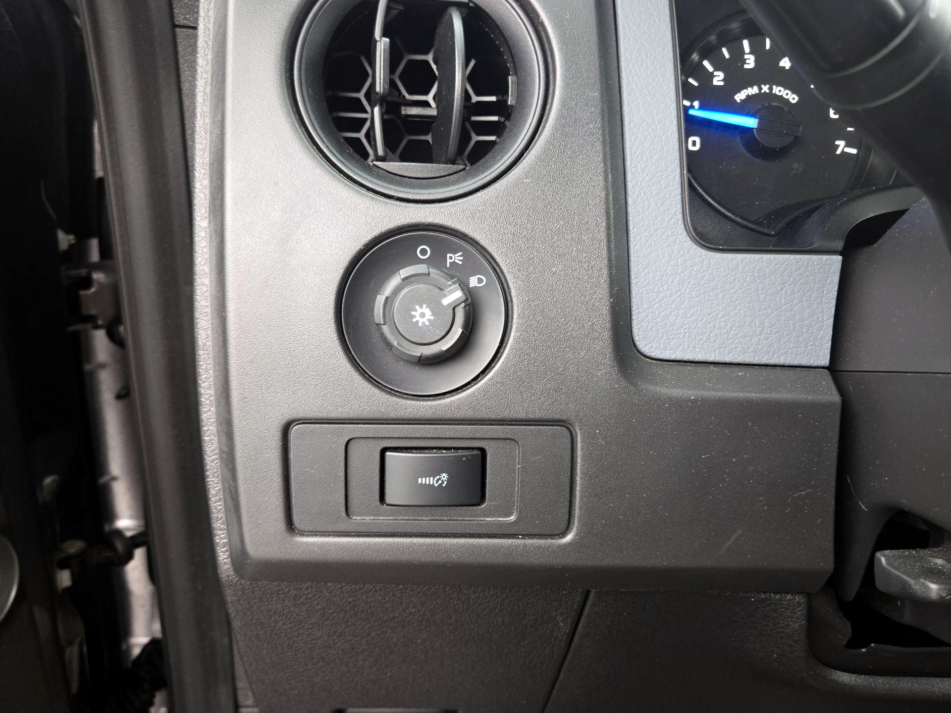 Thumbnail: 2014 Ford F-150 - 13