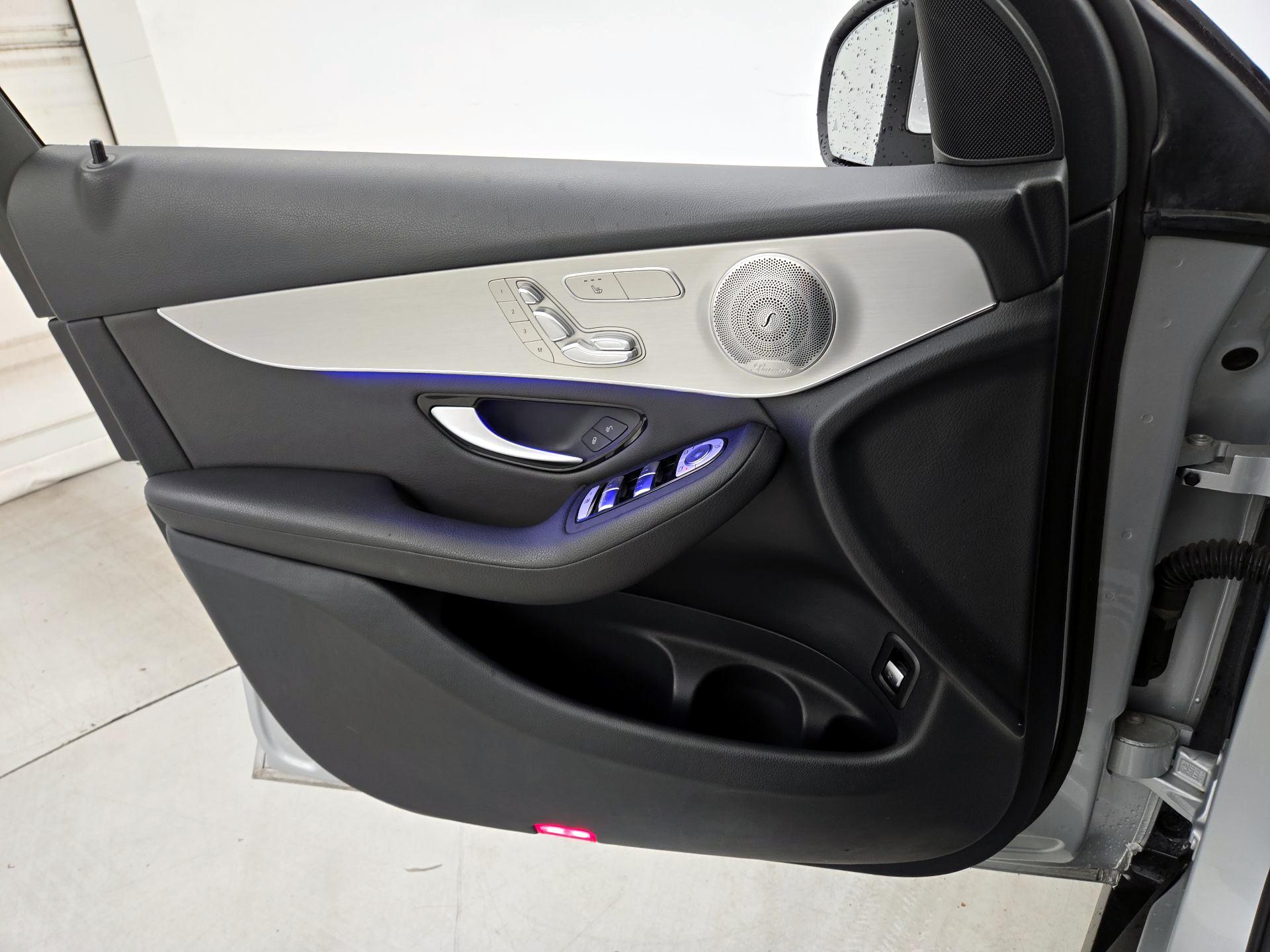 Thumbnail: 2020 Mercedes-Benz GLC - 12