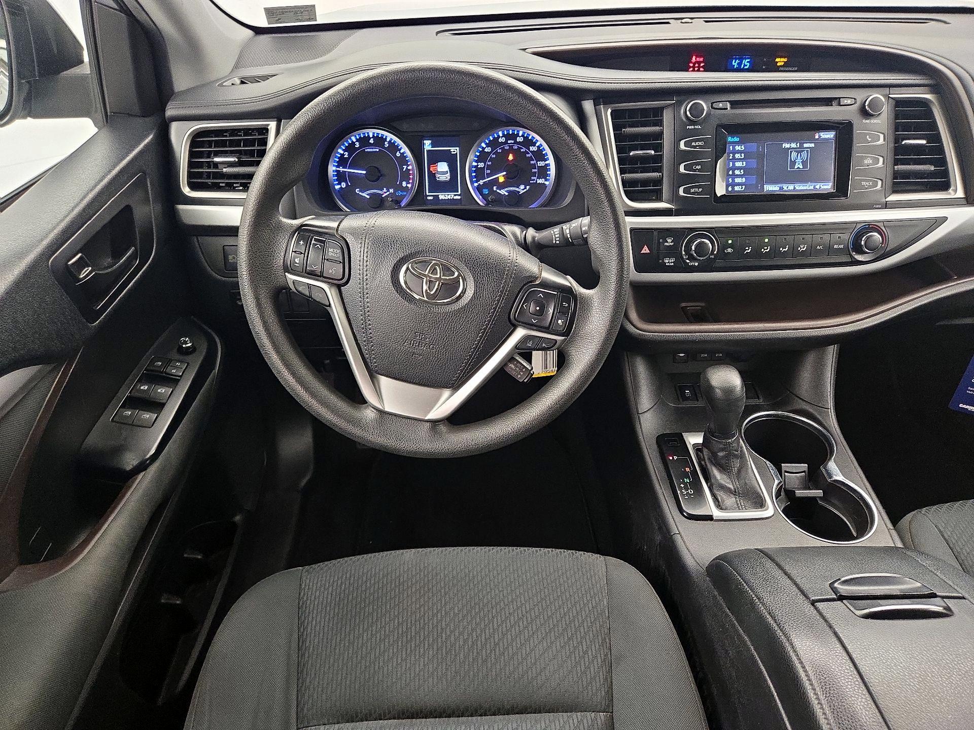 Thumbnail: 2019 Toyota Highlander - 10