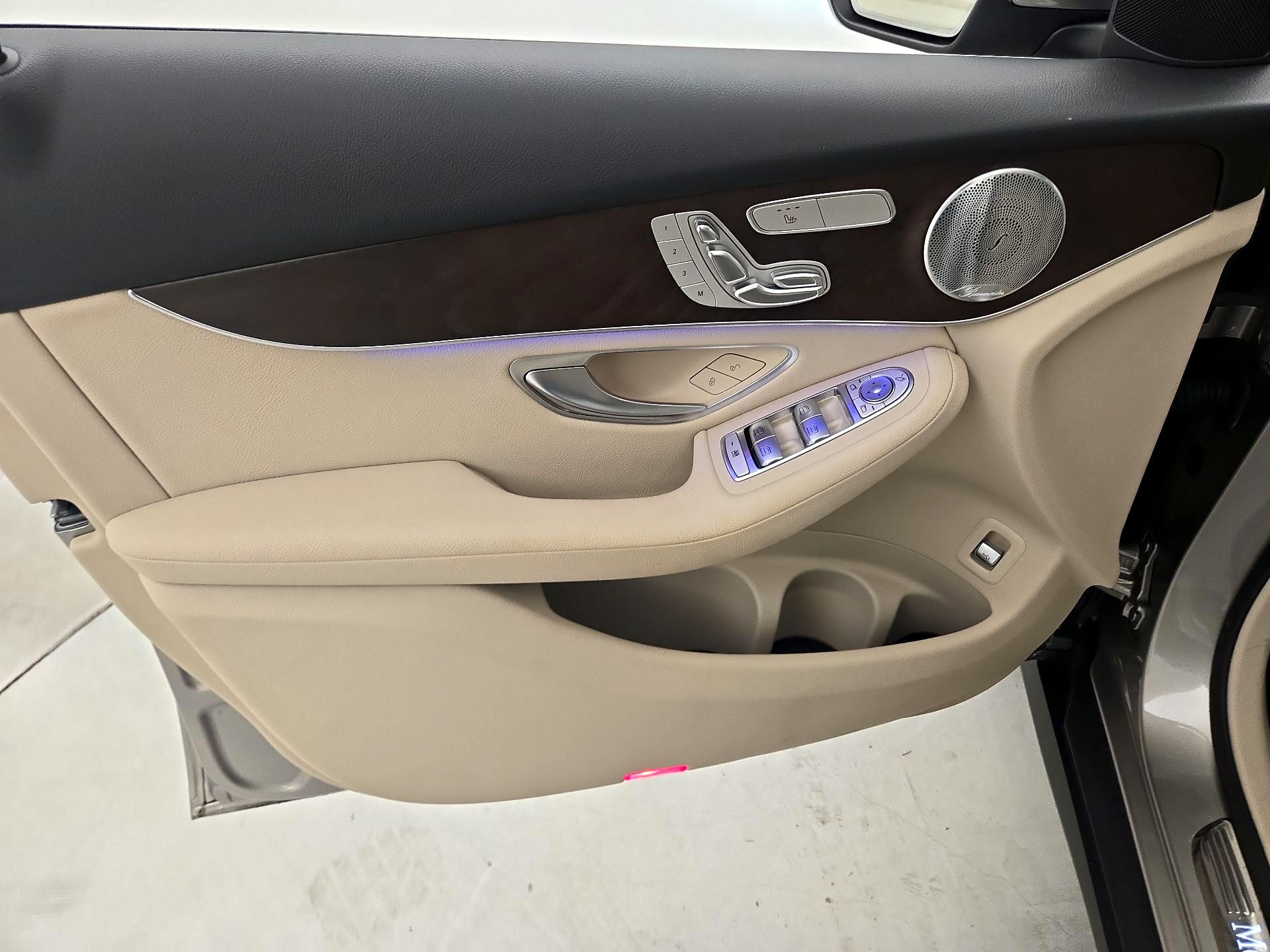 Thumbnail: 2020 Mercedes-Benz GLC - 12