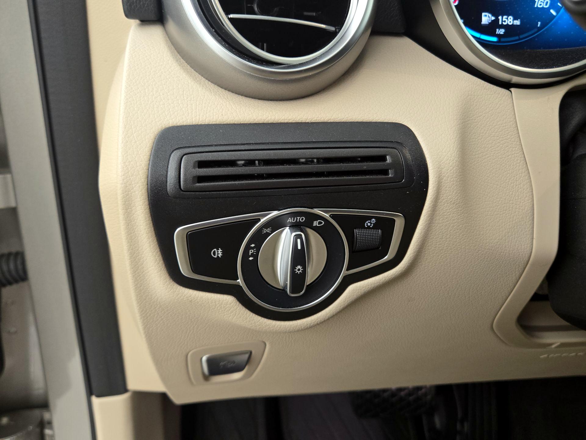 Thumbnail: 2020 Mercedes-Benz GLC - 13