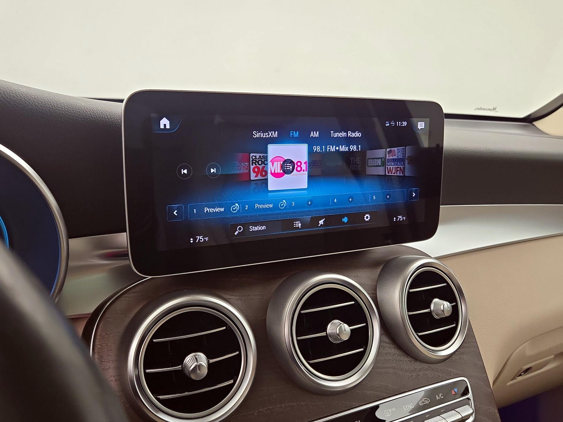 Thumbnail: 2020 Mercedes-Benz GLC - 16