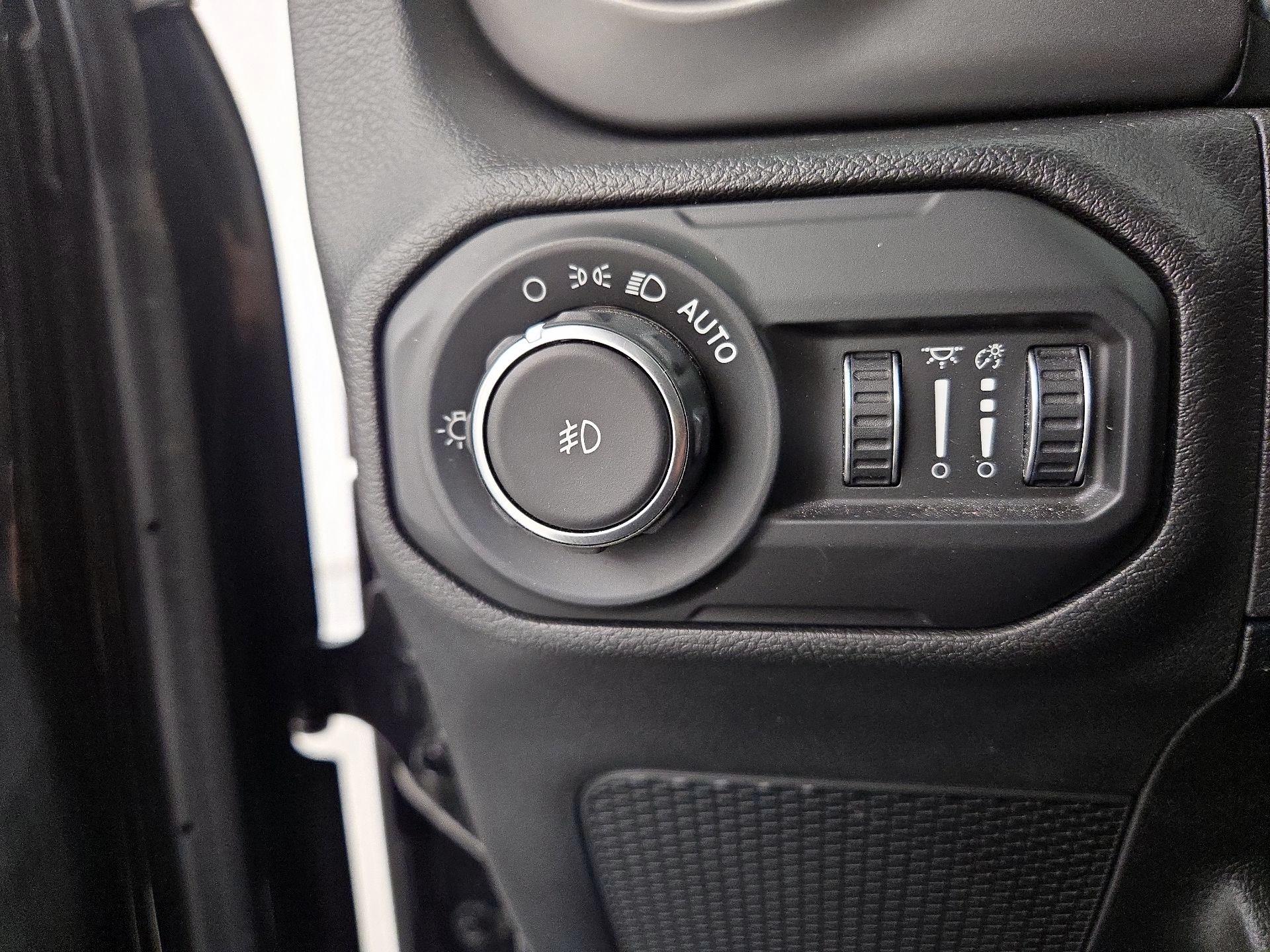 Thumbnail: 2021 Jeep Wrangler - 13