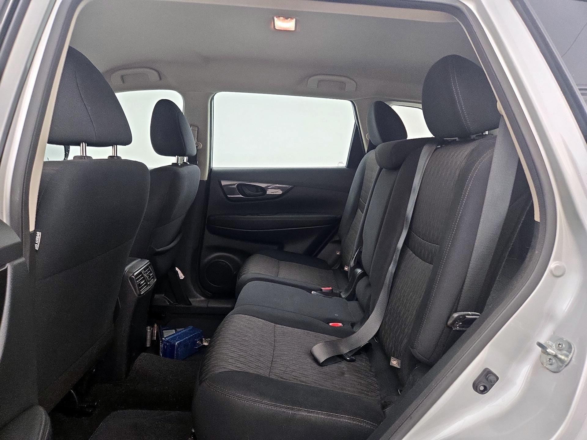 Thumbnail: 2020 Nissan Rogue - 19