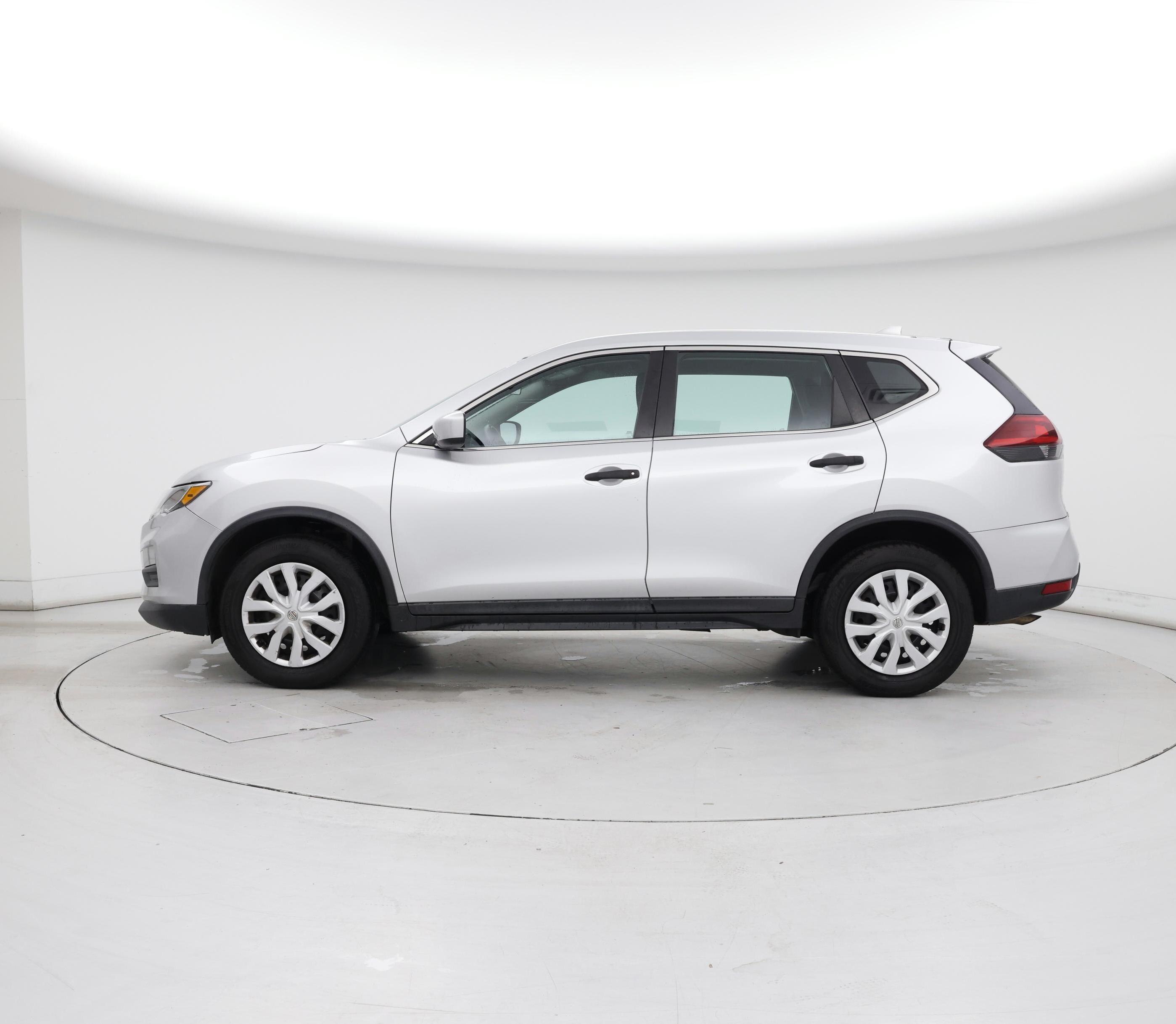 Thumbnail: 2020 Nissan Rogue - 3