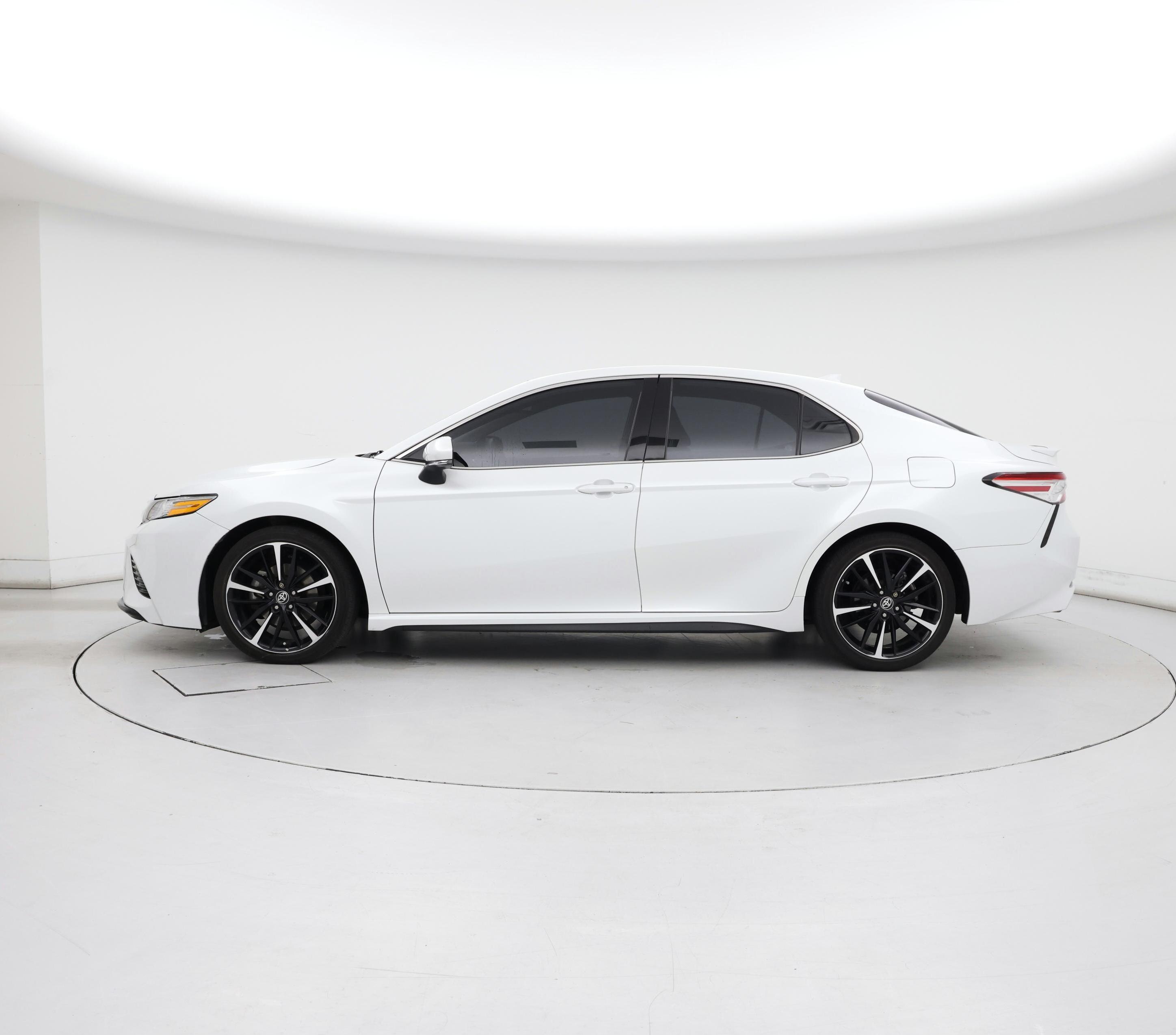 Thumbnail: 2020 Toyota Camry - 3