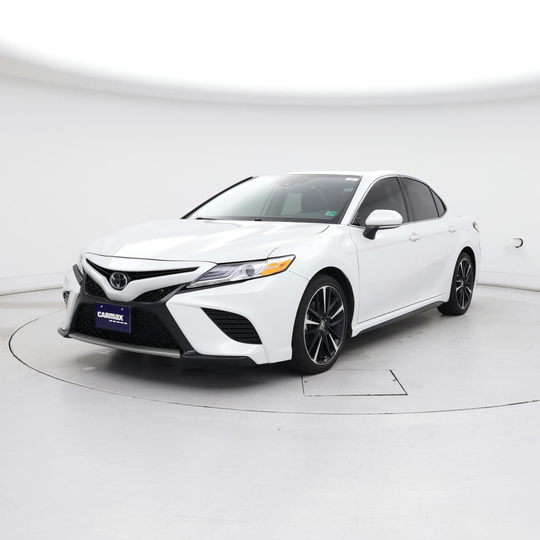 Thumbnail: 2020 Toyota Camry - 4