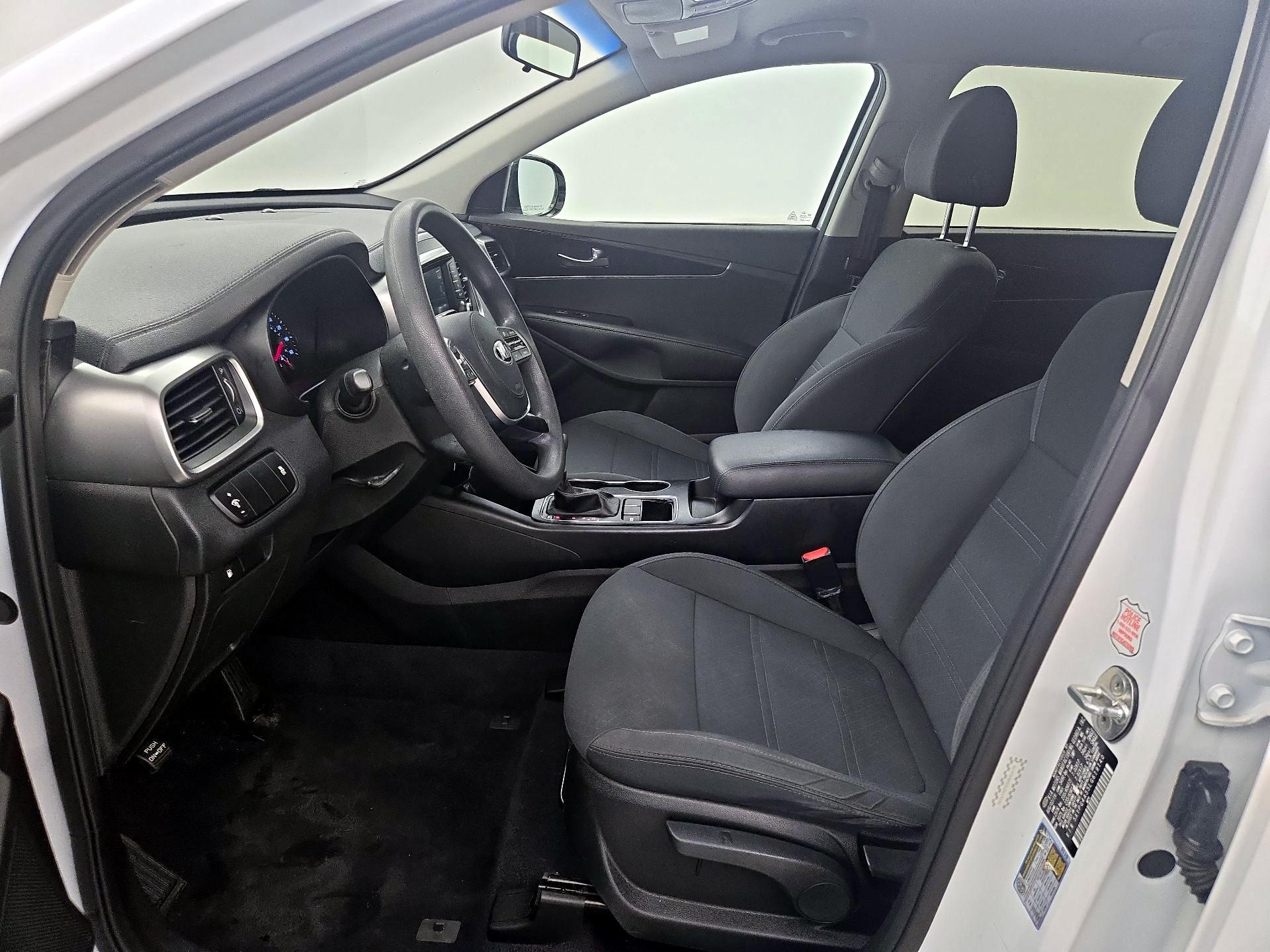 Thumbnail: 2020 Kia Sorento - 11