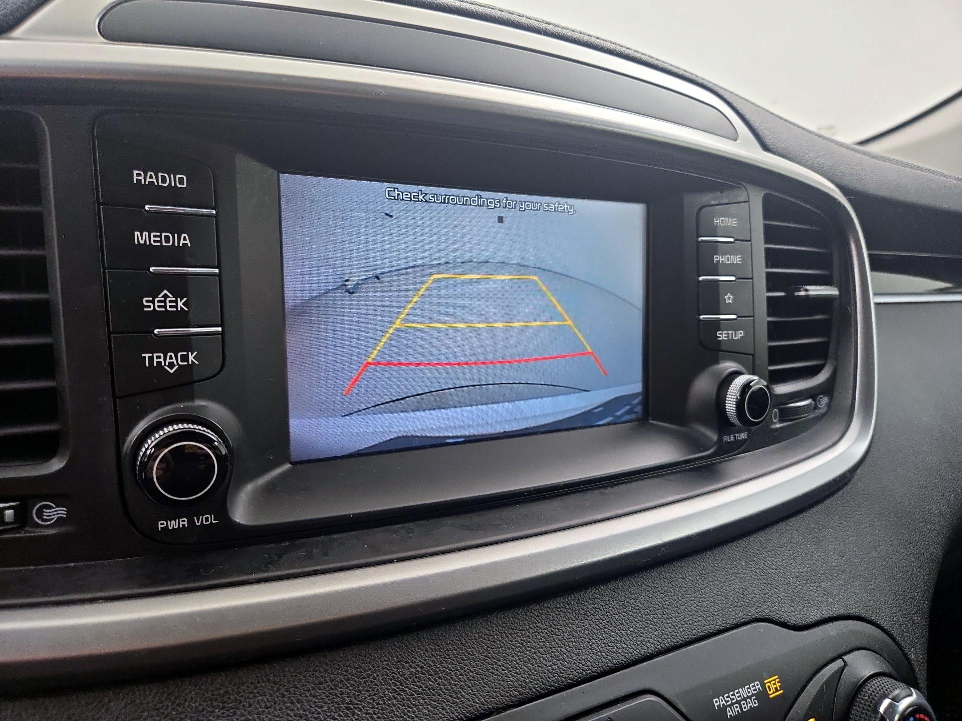 Thumbnail: 2020 Kia Sorento - 14