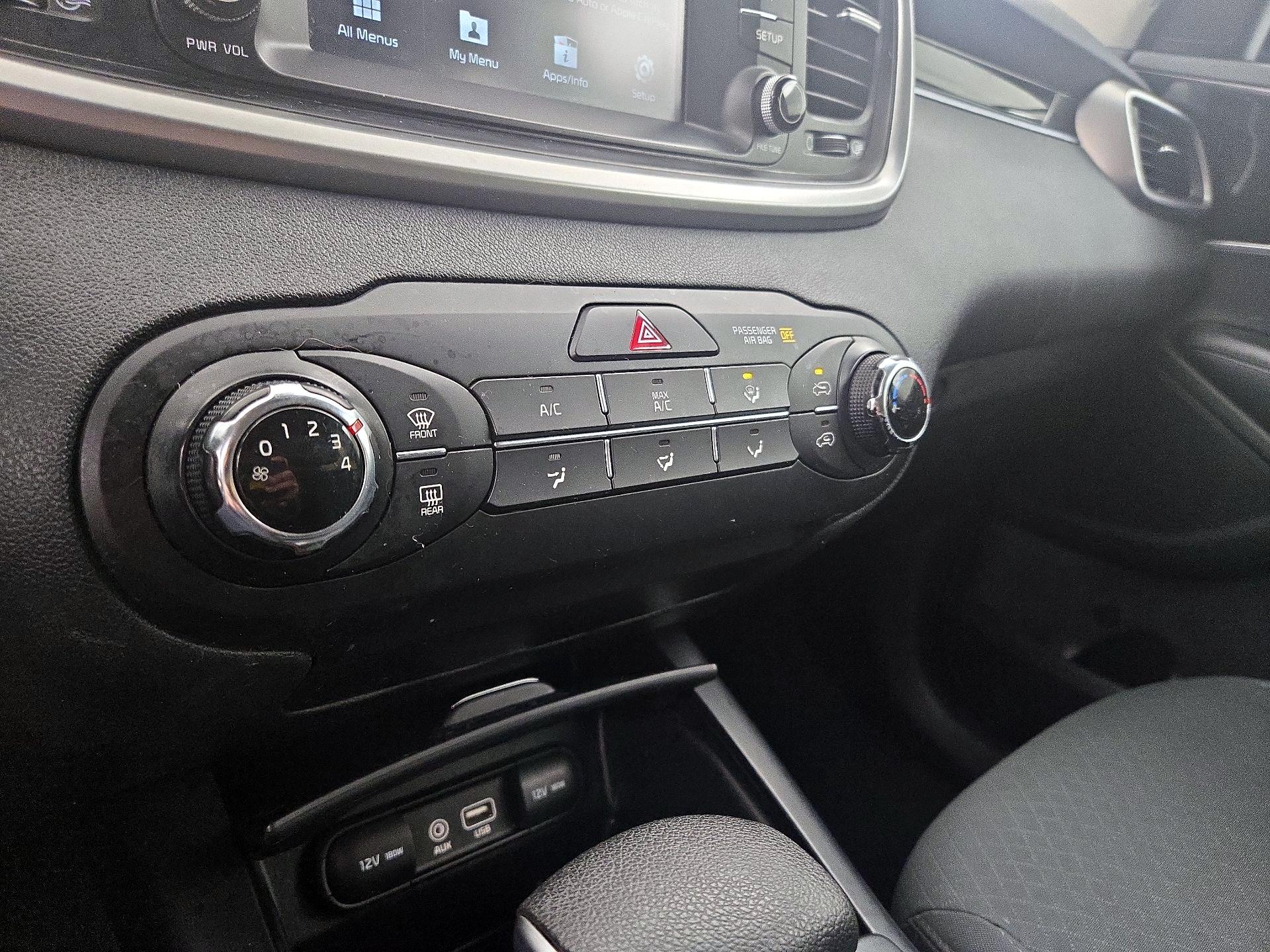 Thumbnail: 2020 Kia Sorento - 16