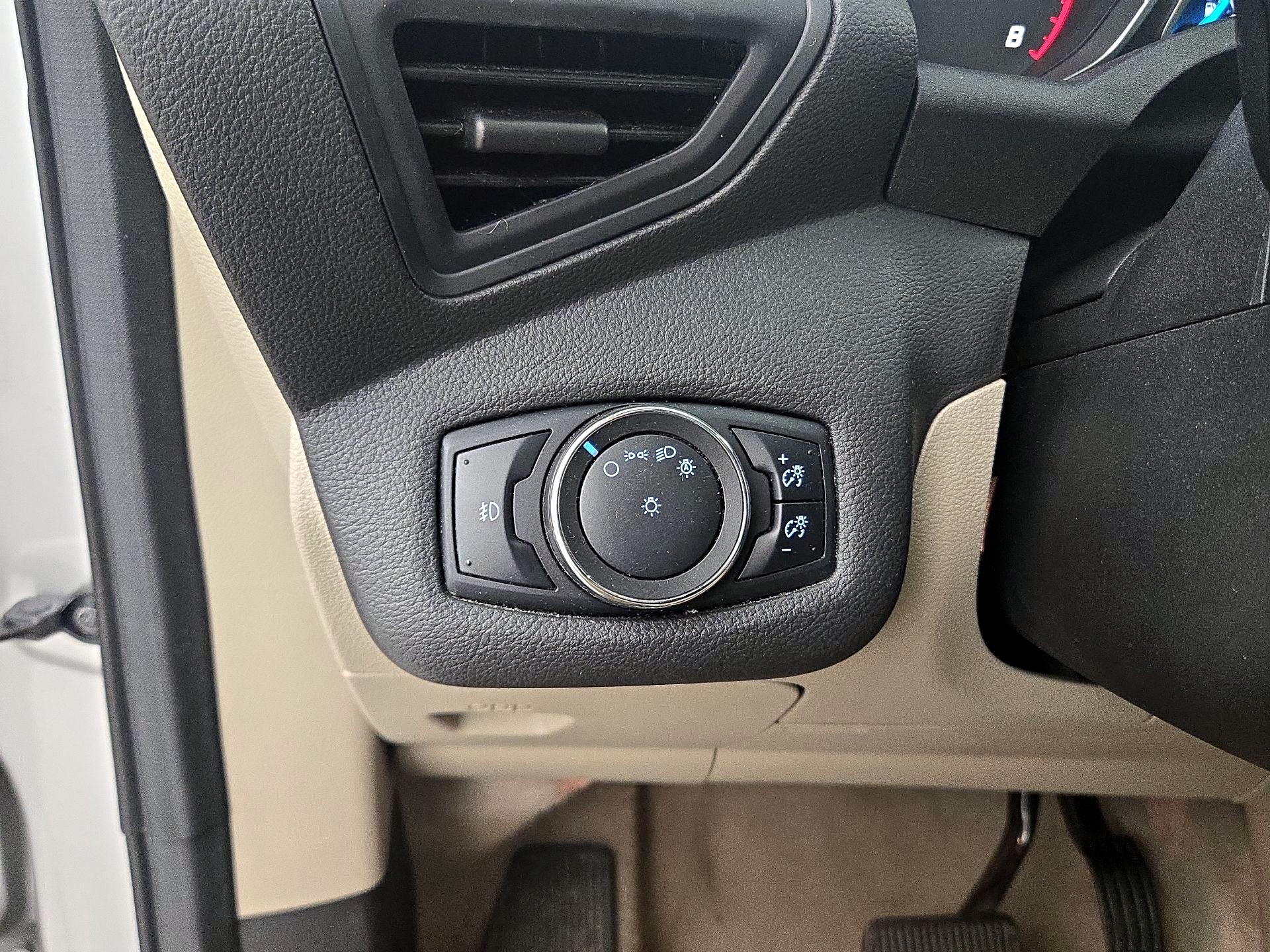 Thumbnail: 2015 Ford Escape - 13