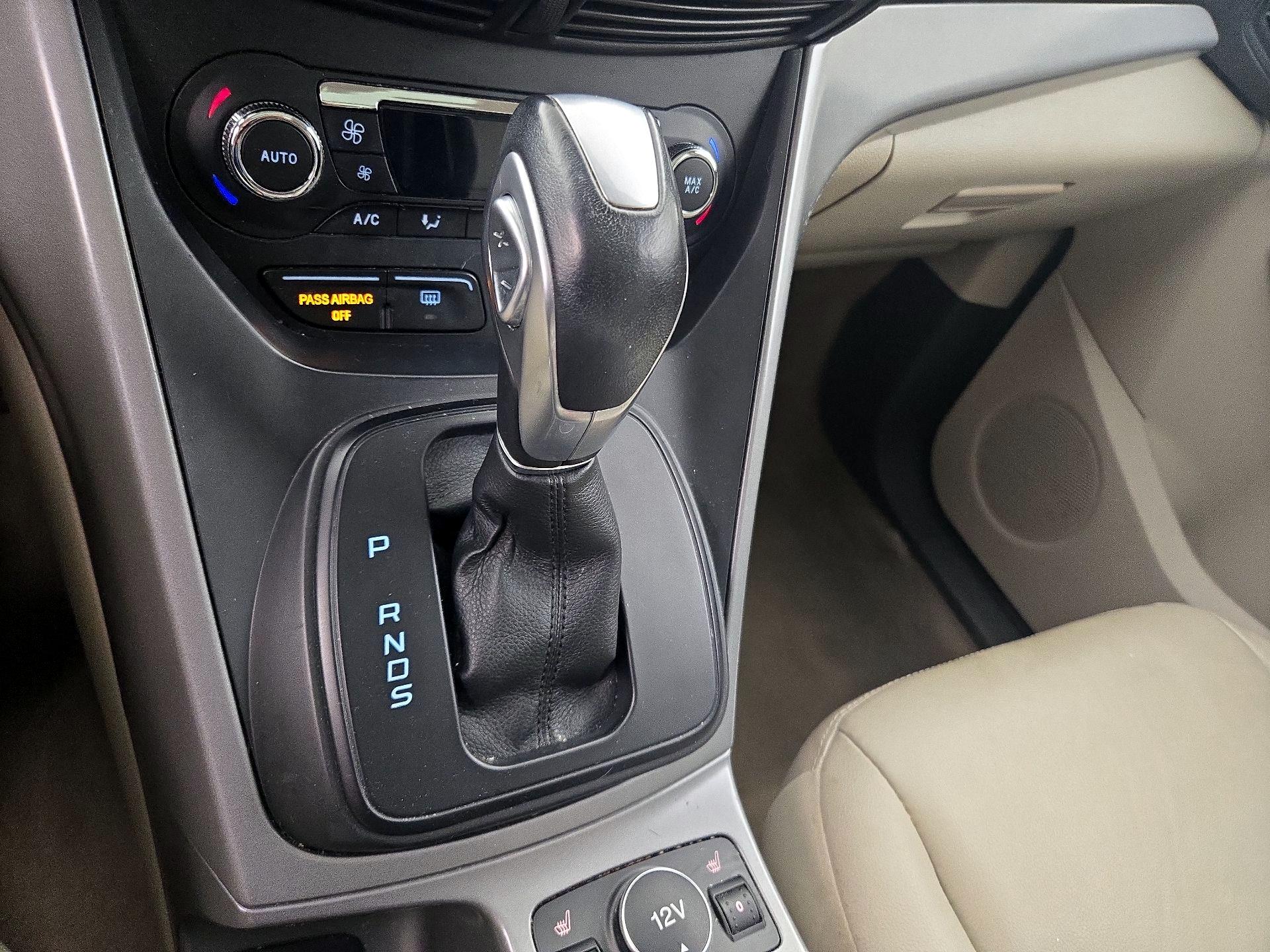 Thumbnail: 2015 Ford Escape - 18