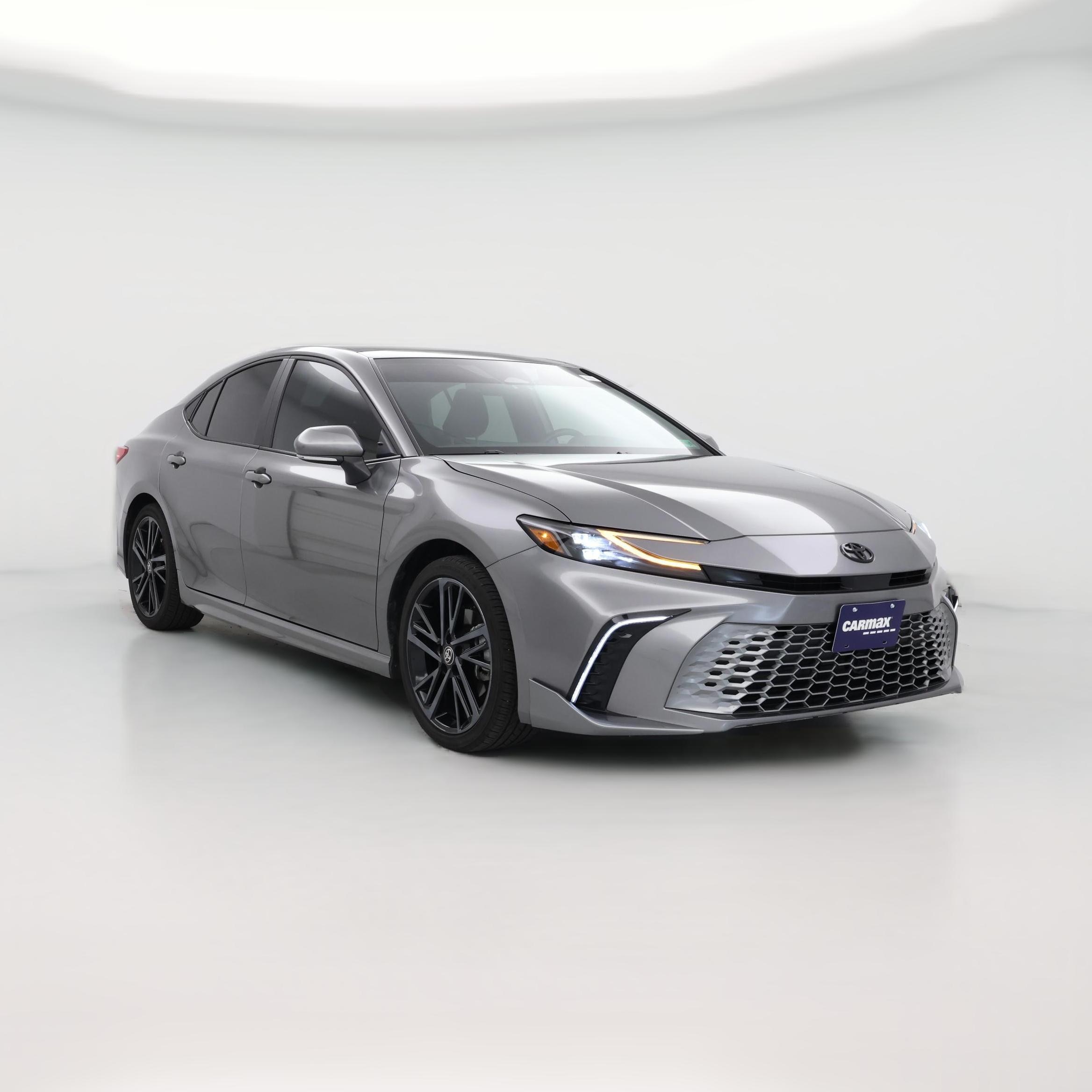 Thumbnail: 2025 Toyota Camry - 1
