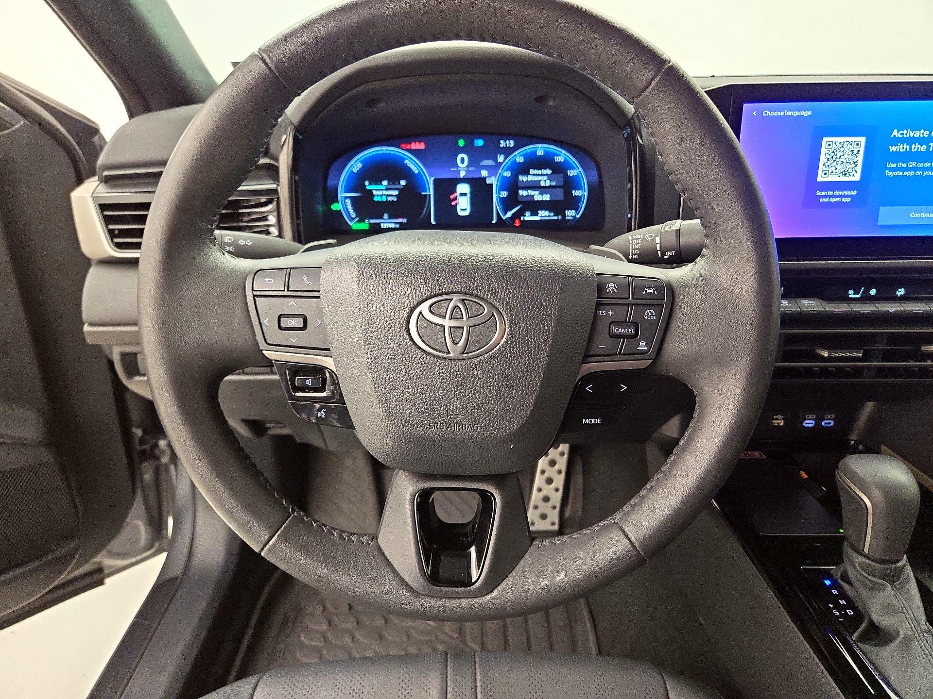 Thumbnail: 2025 Toyota Camry - 10