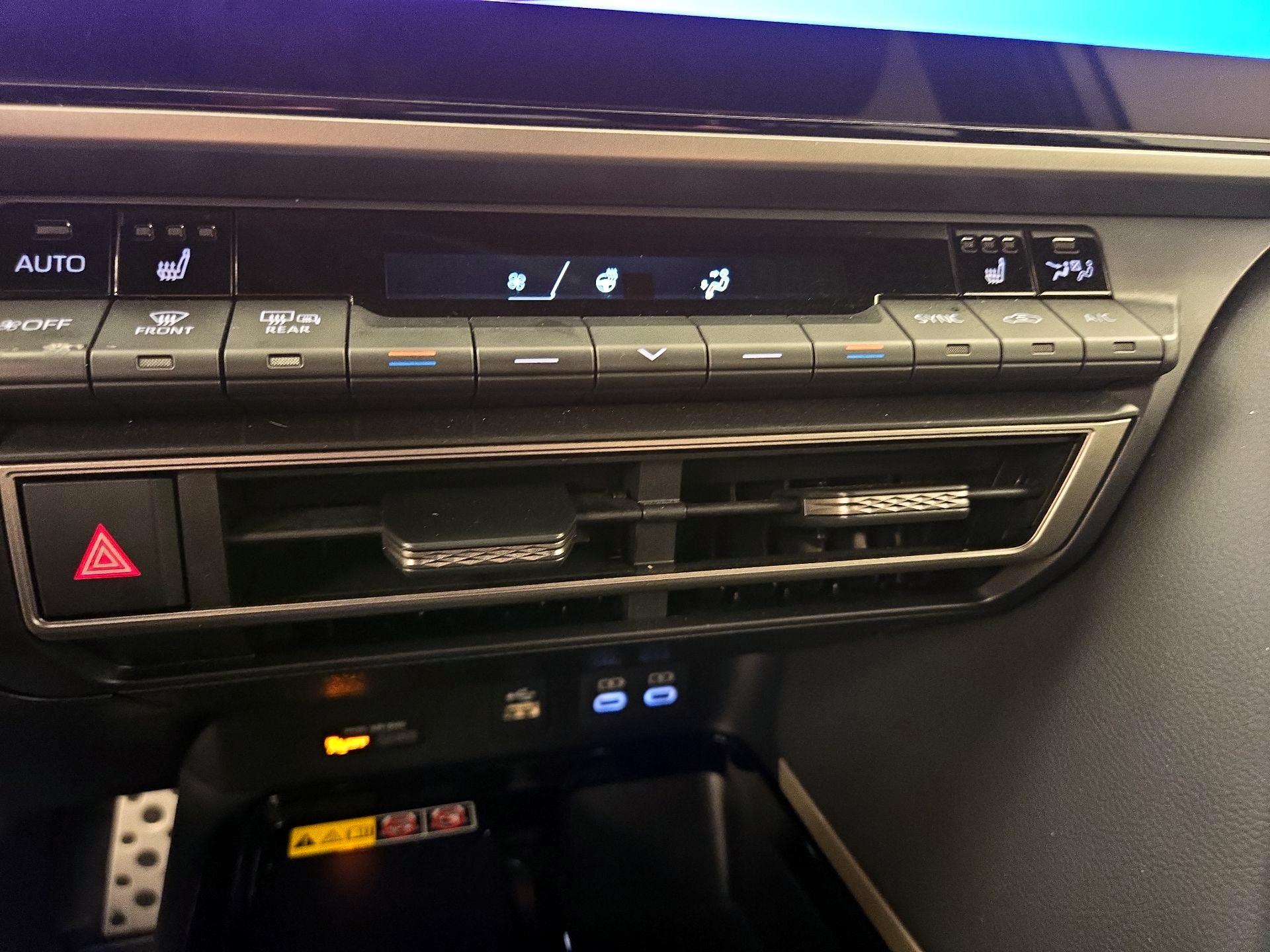 Thumbnail: 2025 Toyota Camry - 16