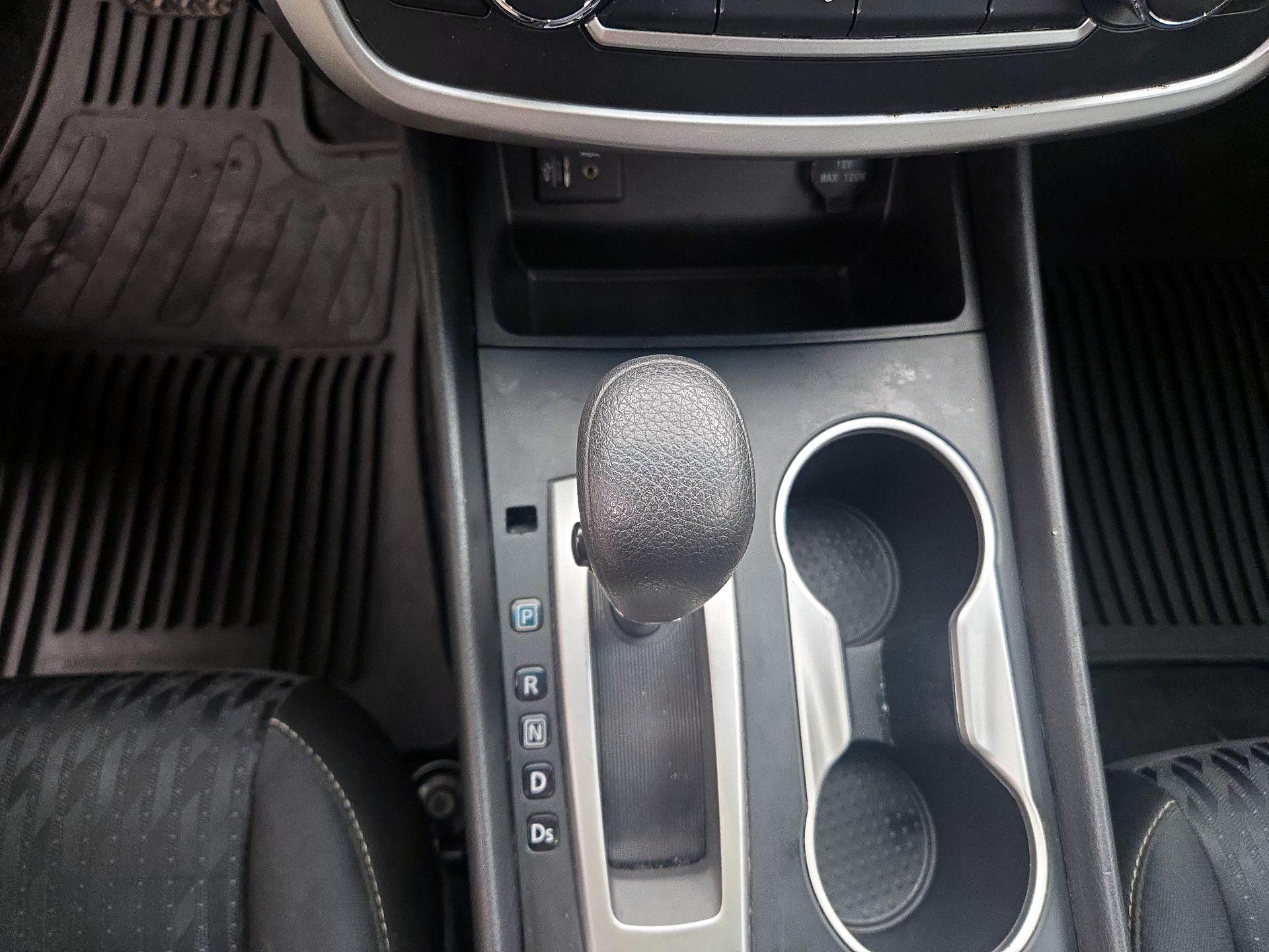 Thumbnail: 2017 Nissan Altima - 17