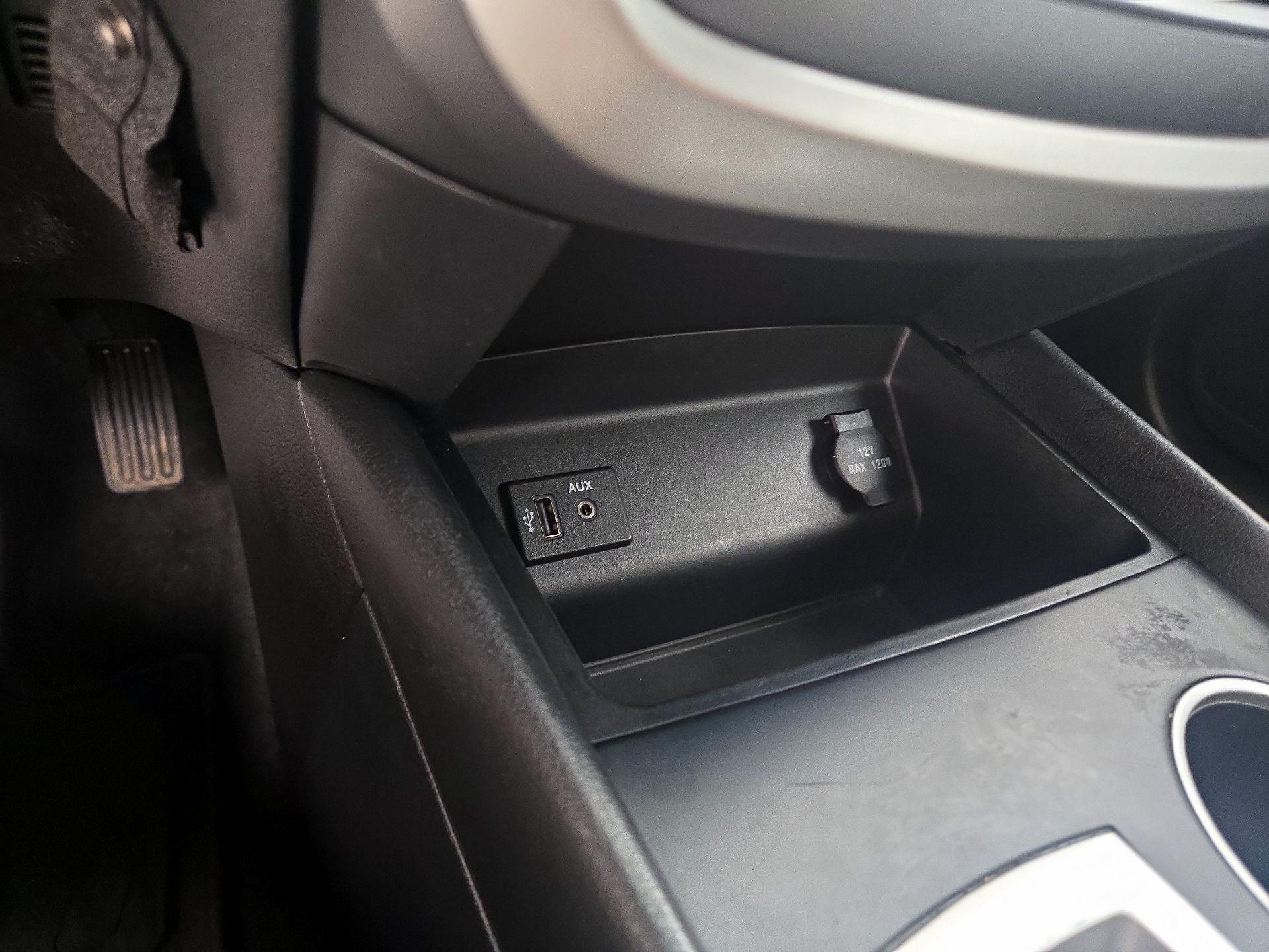 Thumbnail: 2017 Nissan Altima - 18