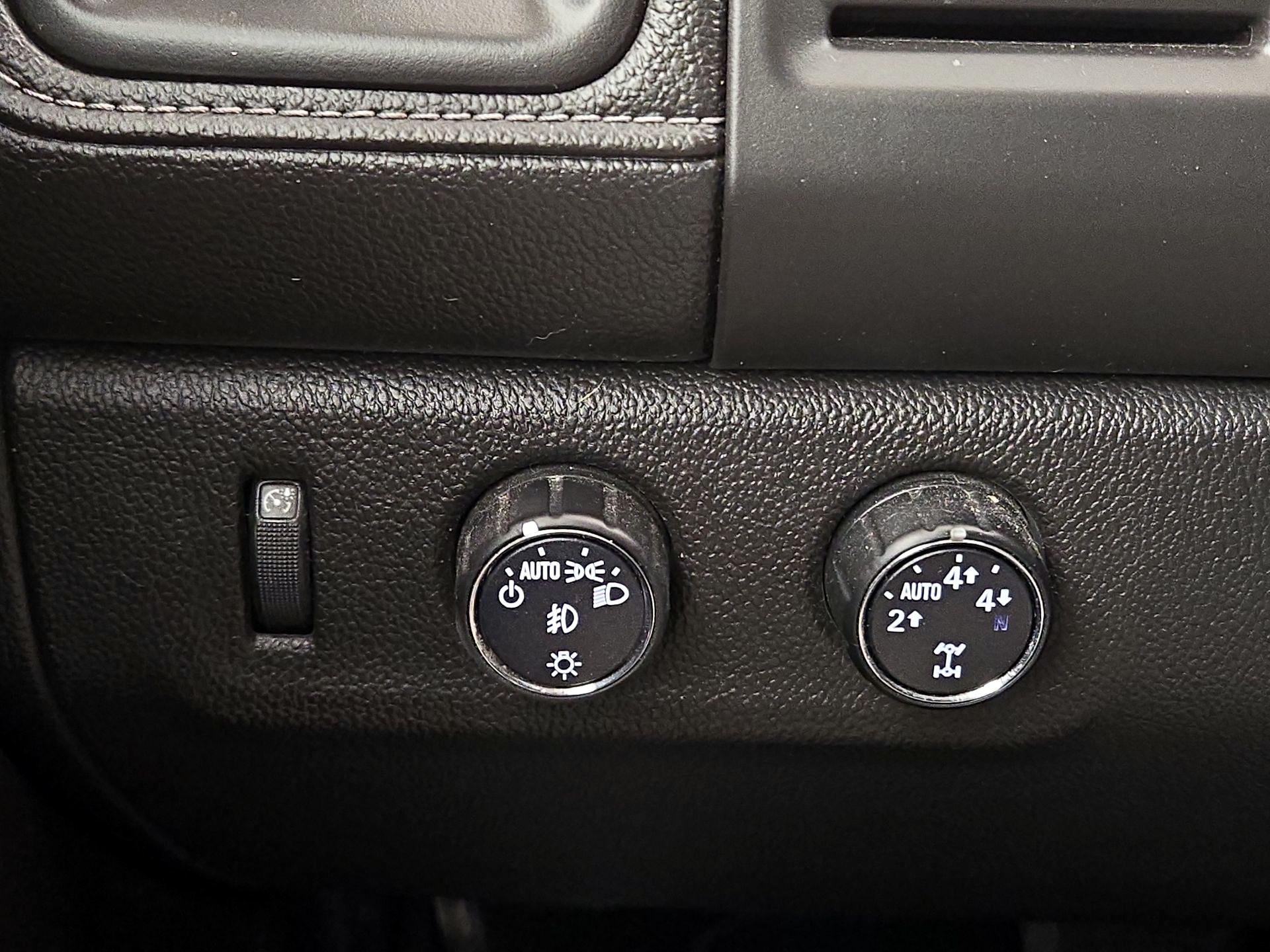 Thumbnail: 2016 GMC Canyon - 13