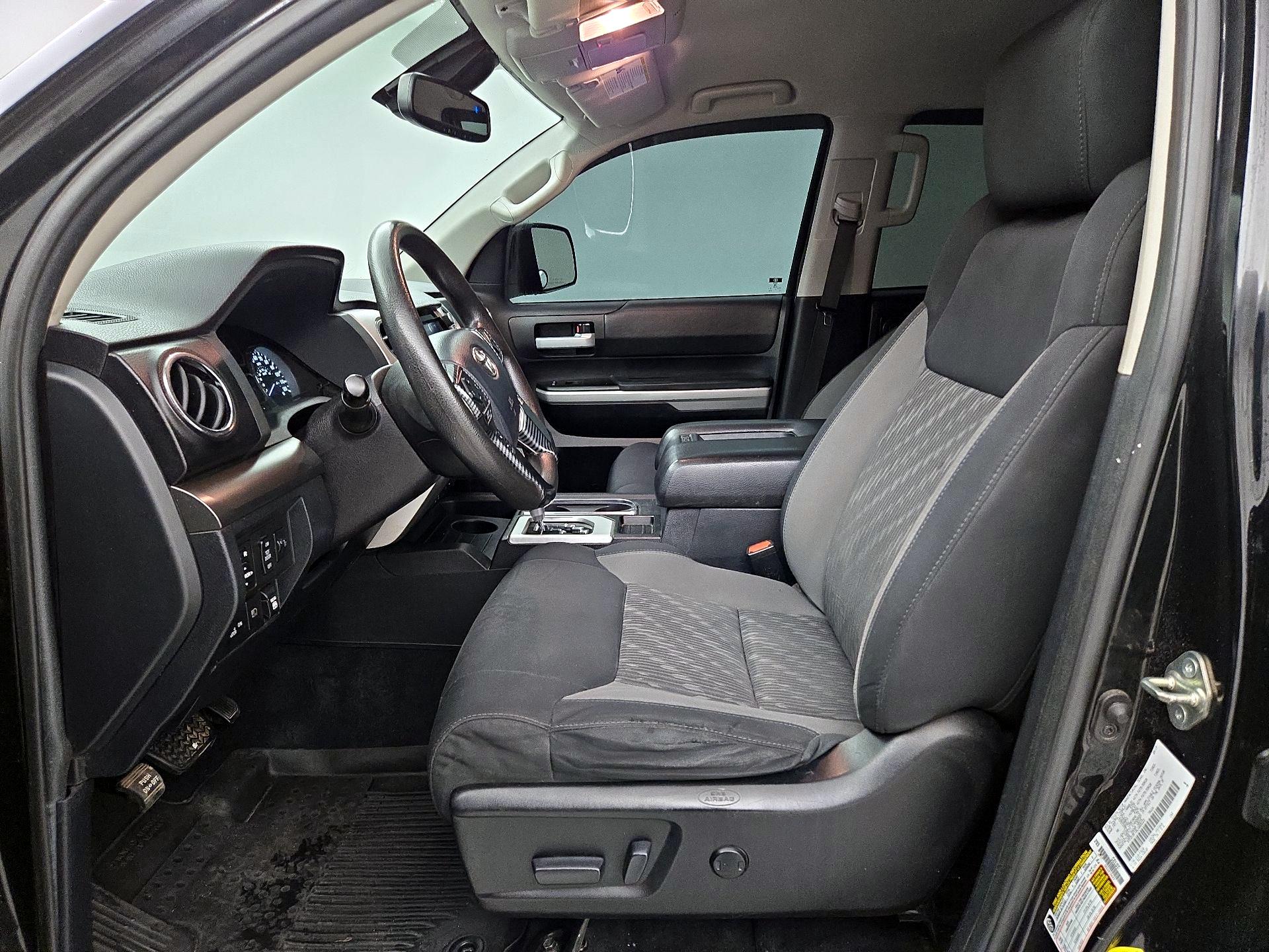 Thumbnail: 2020 Toyota Tundra - 11