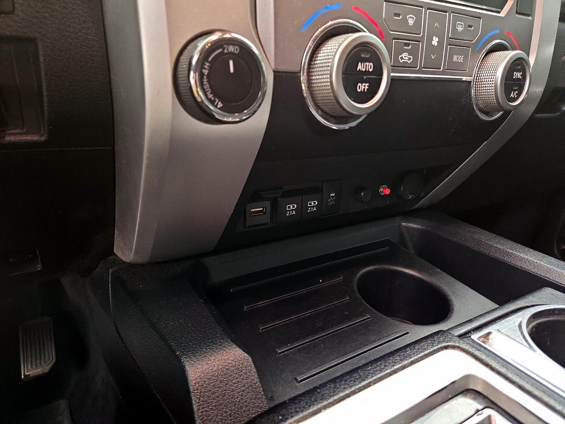 Thumbnail: 2020 Toyota Tundra - 18