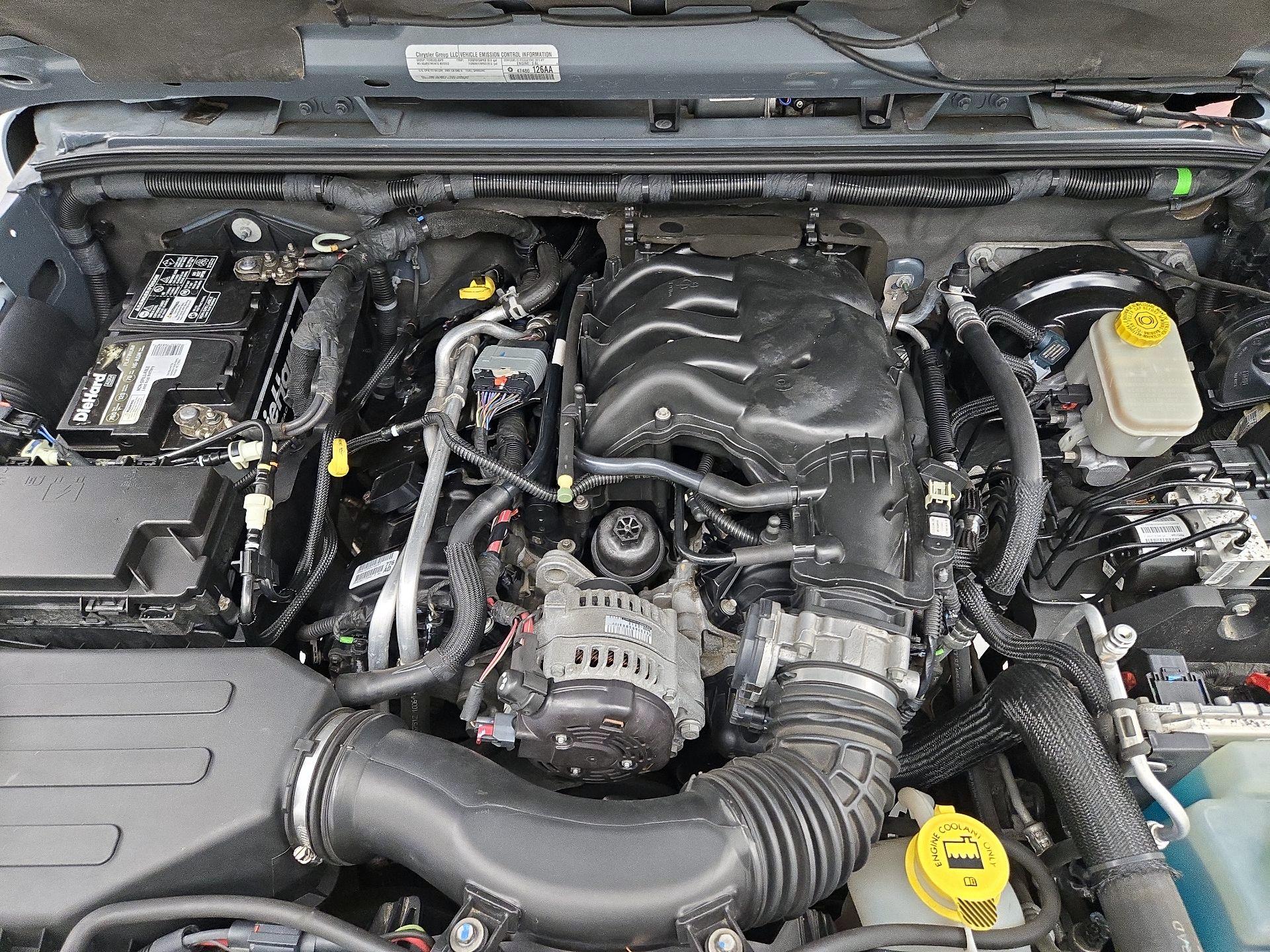 Thumbnail: 2015 Jeep Wrangler - 19