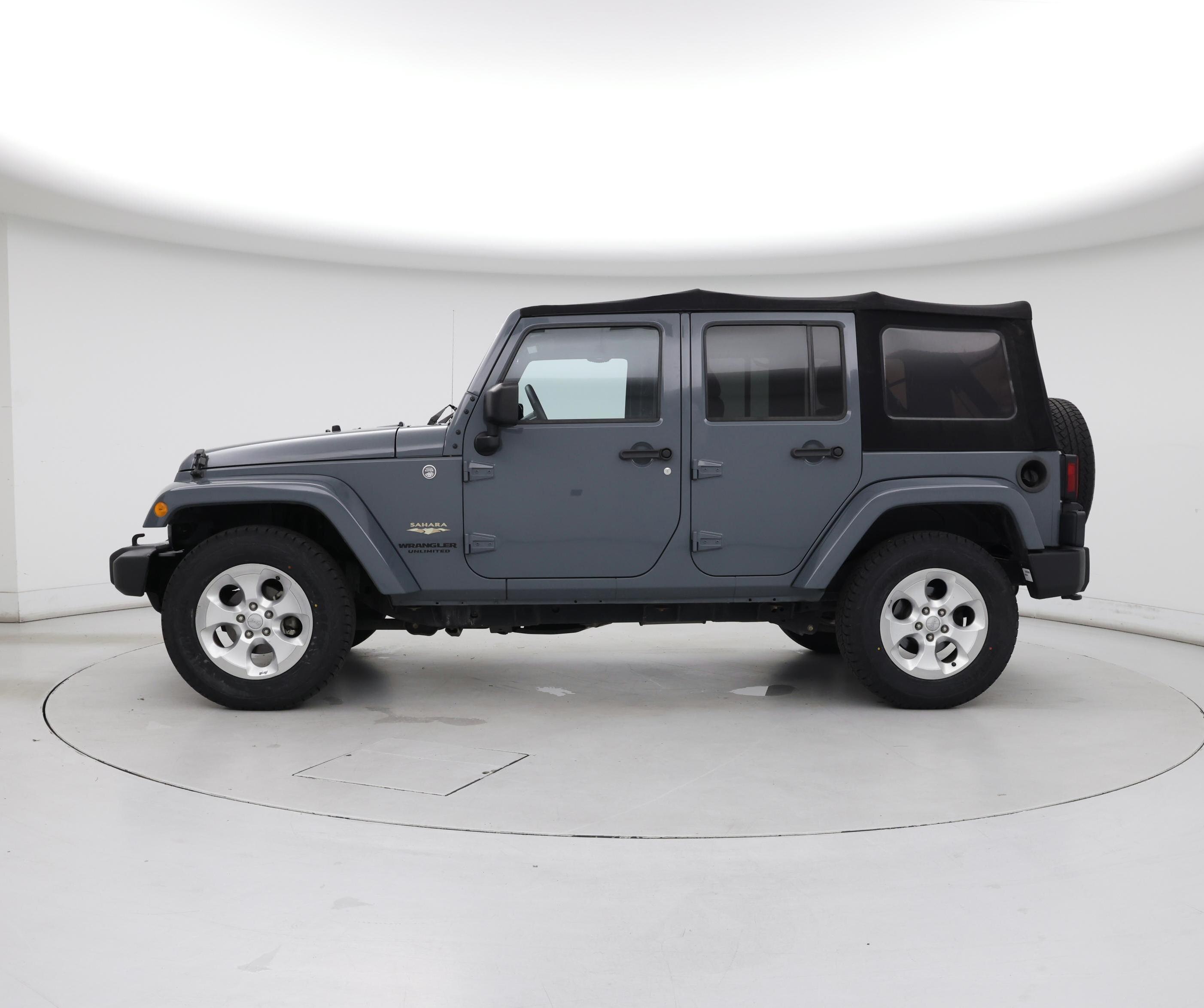 Thumbnail: 2015 Jeep Wrangler - 3
