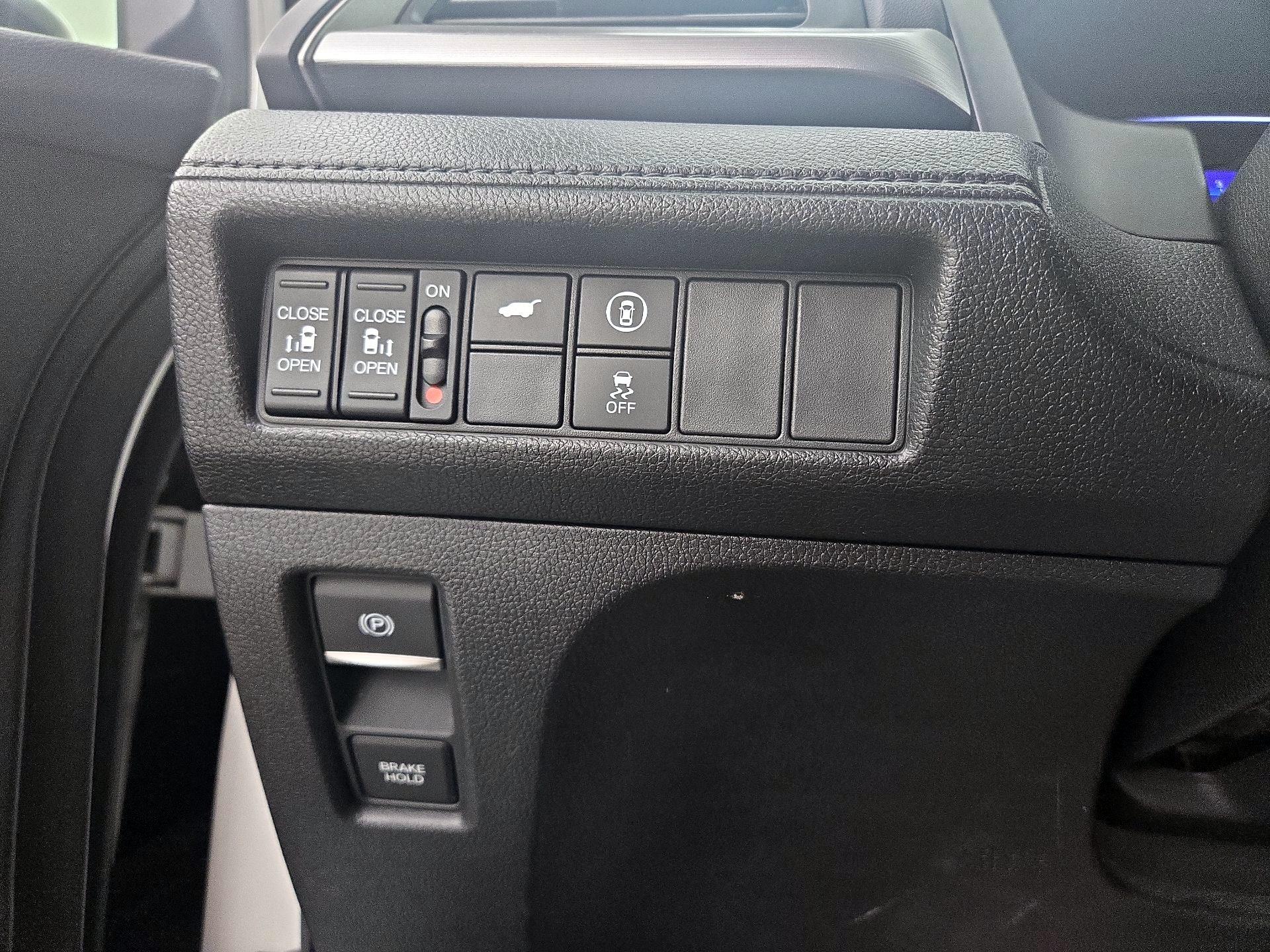 Thumbnail: 2022 Honda Odyssey - 13