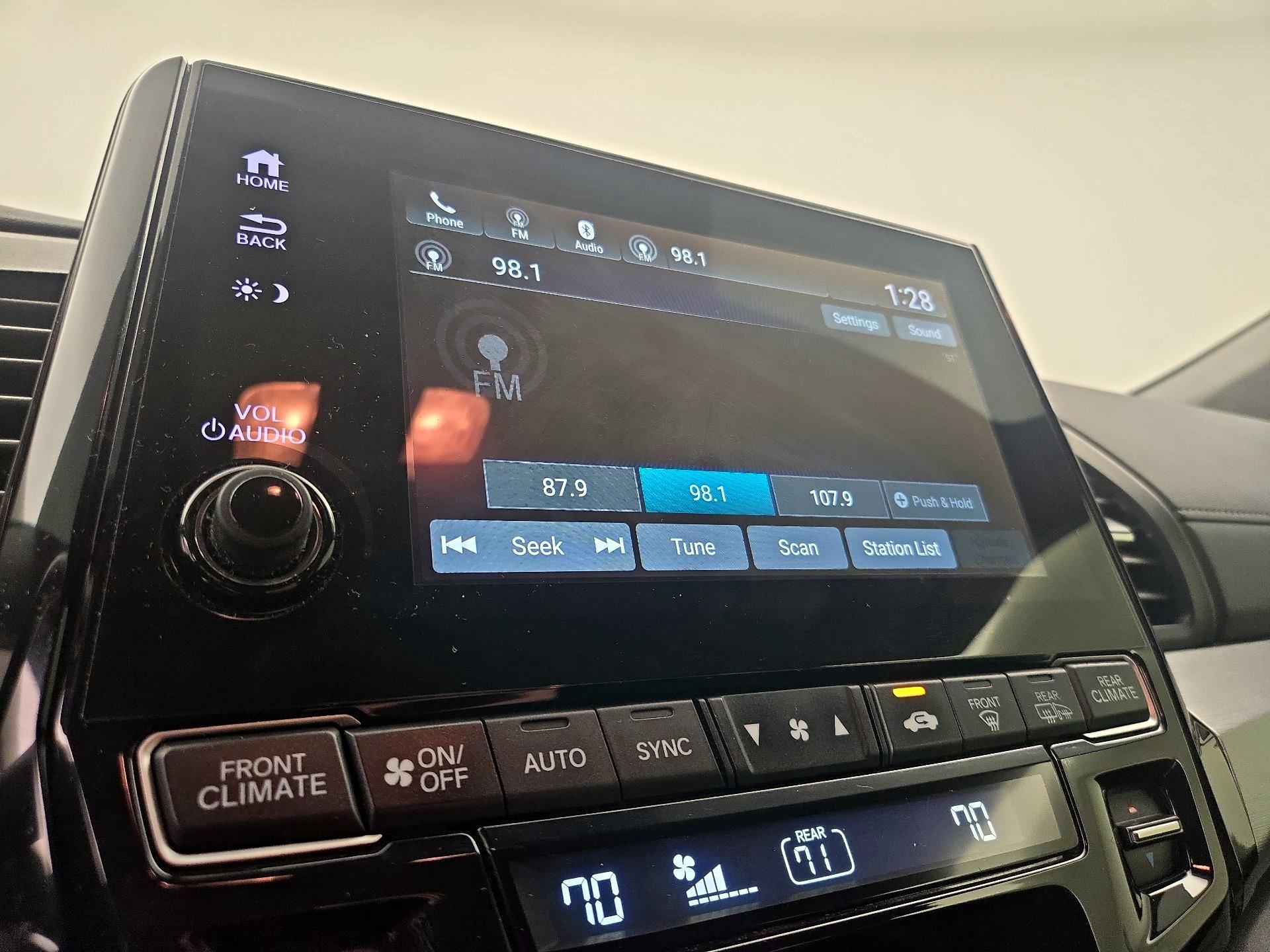 Thumbnail: 2022 Honda Odyssey - 15