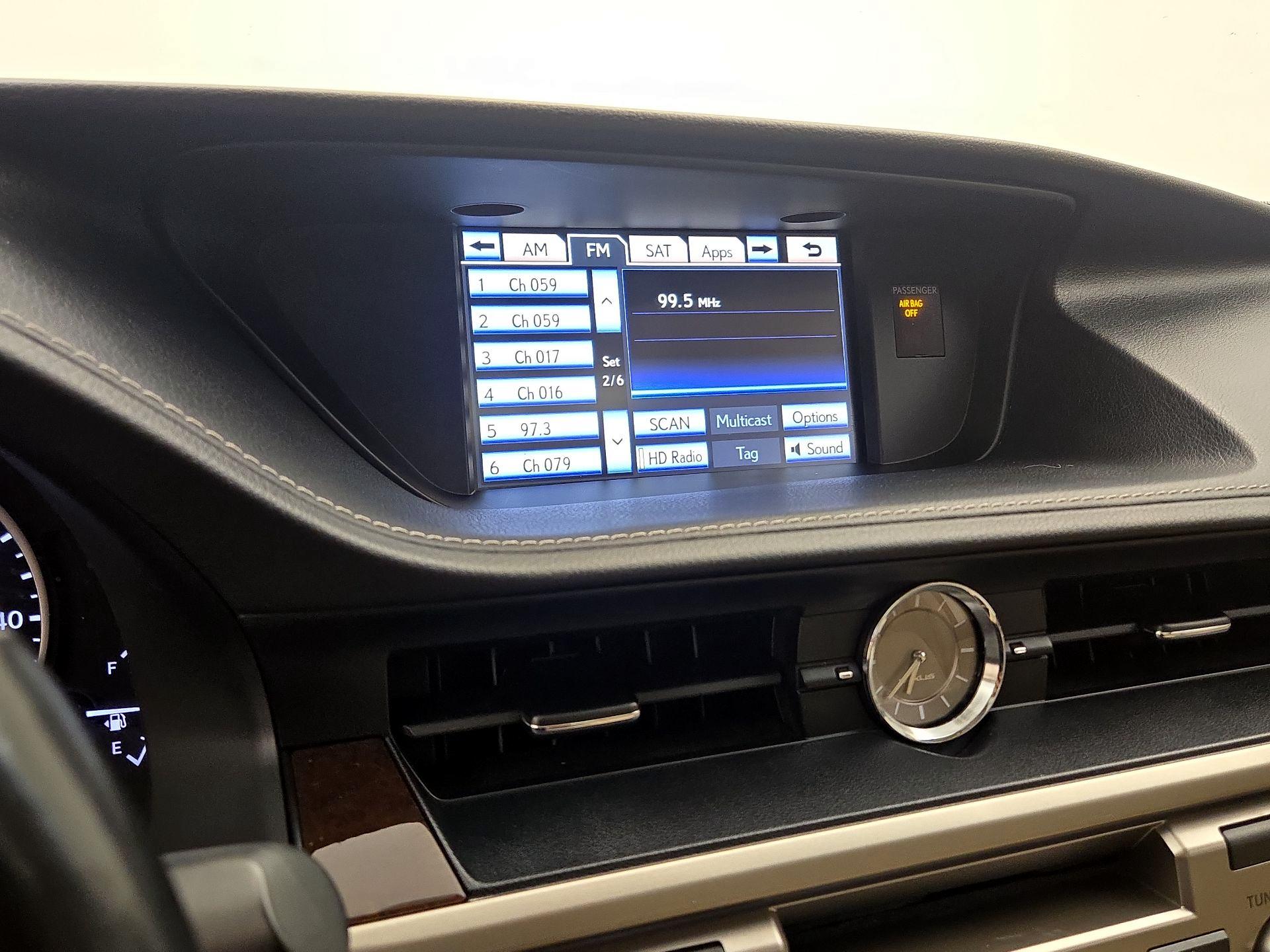 Thumbnail: 2014 Lexus ES - 16