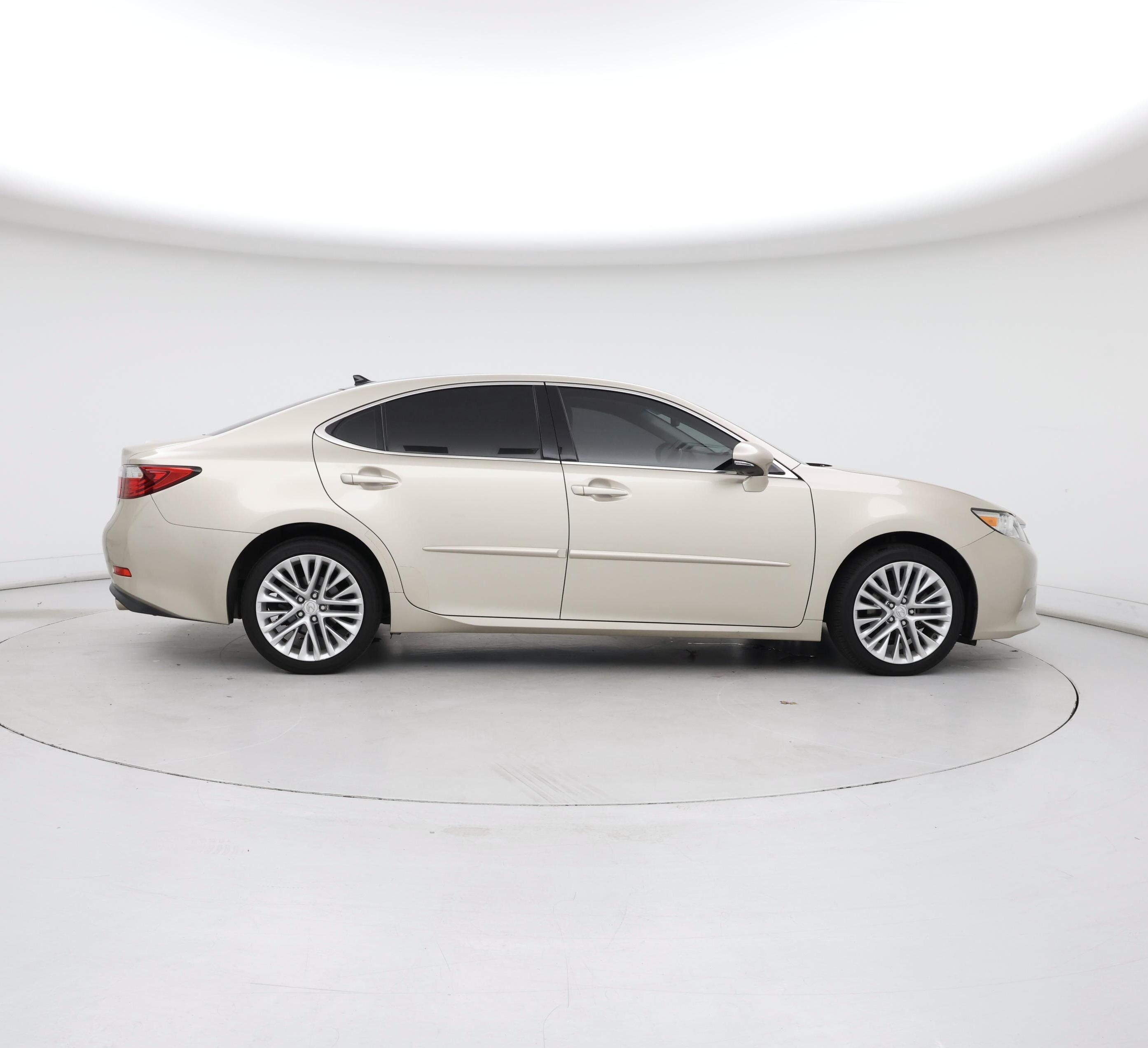 Thumbnail: 2014 Lexus ES - 7