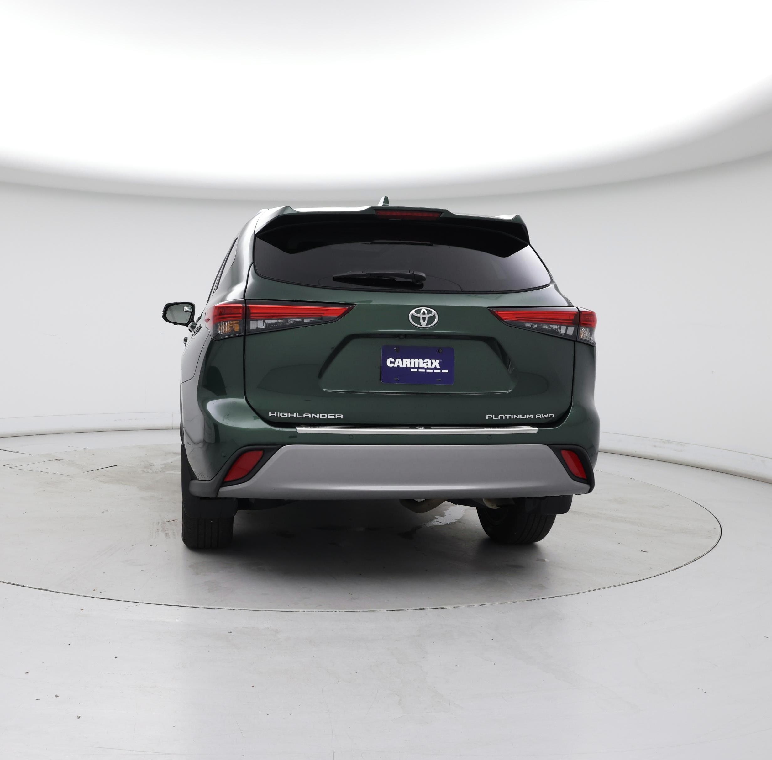 Thumbnail: 2023 Toyota Highlander - 6