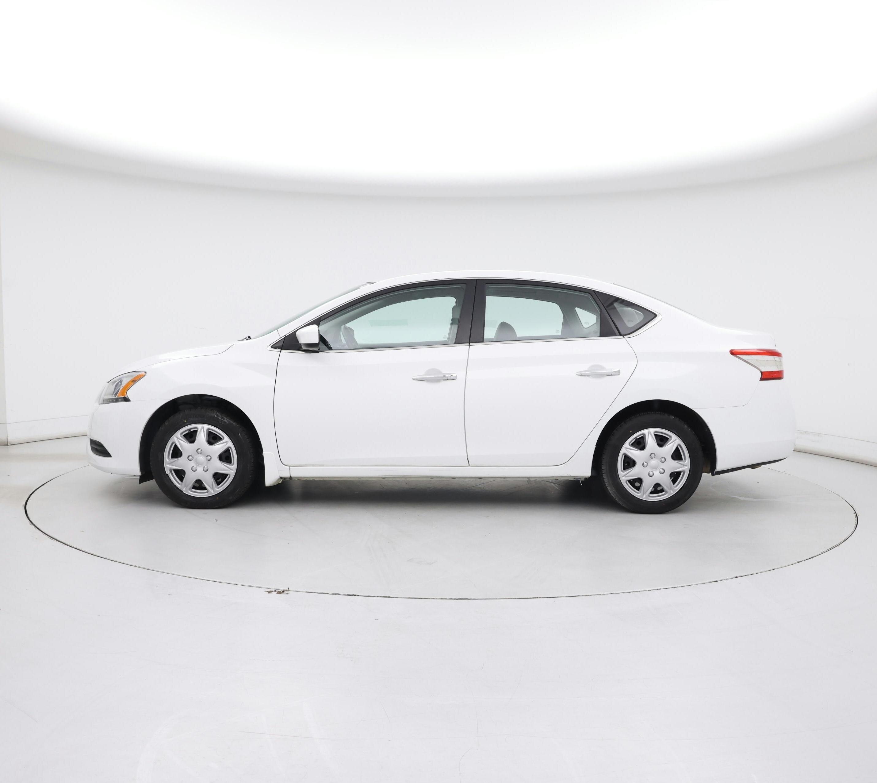 Thumbnail: 2015 Nissan Sentra - 3