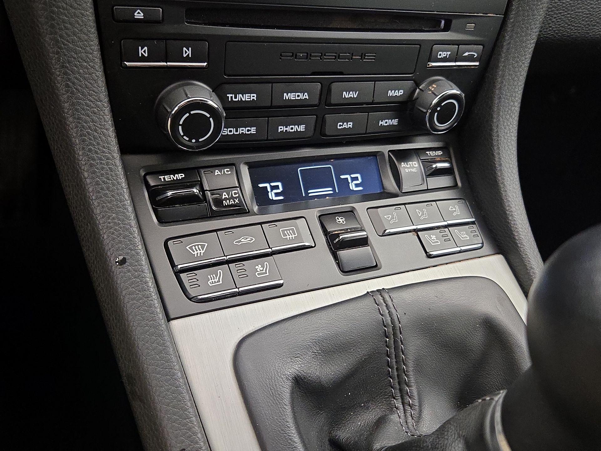 Thumbnail: 2020 Porsche 718 Cayman - 17