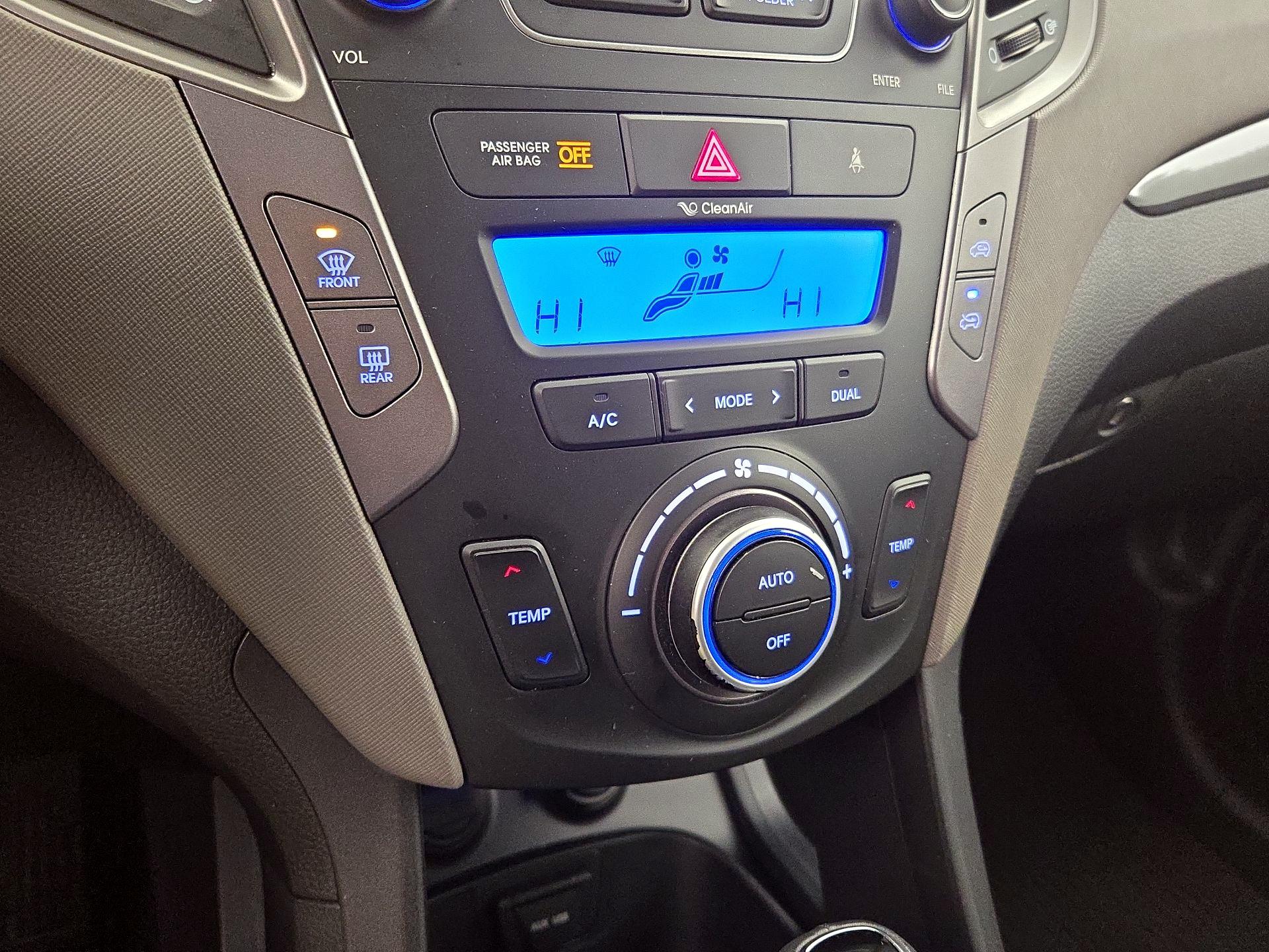 Thumbnail: 2016 Hyundai Santa Fe - 16