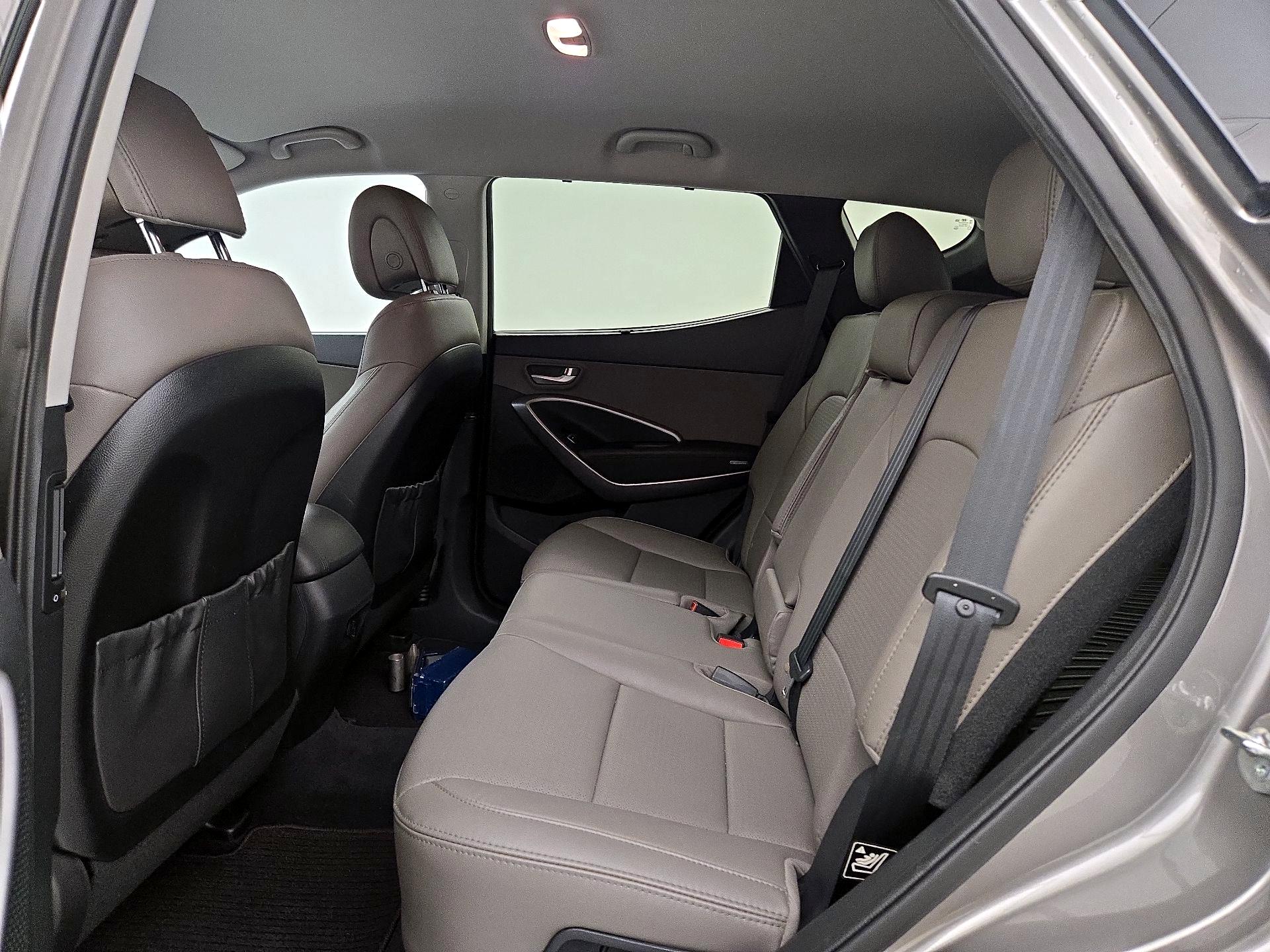 Thumbnail: 2016 Hyundai Santa Fe - 19