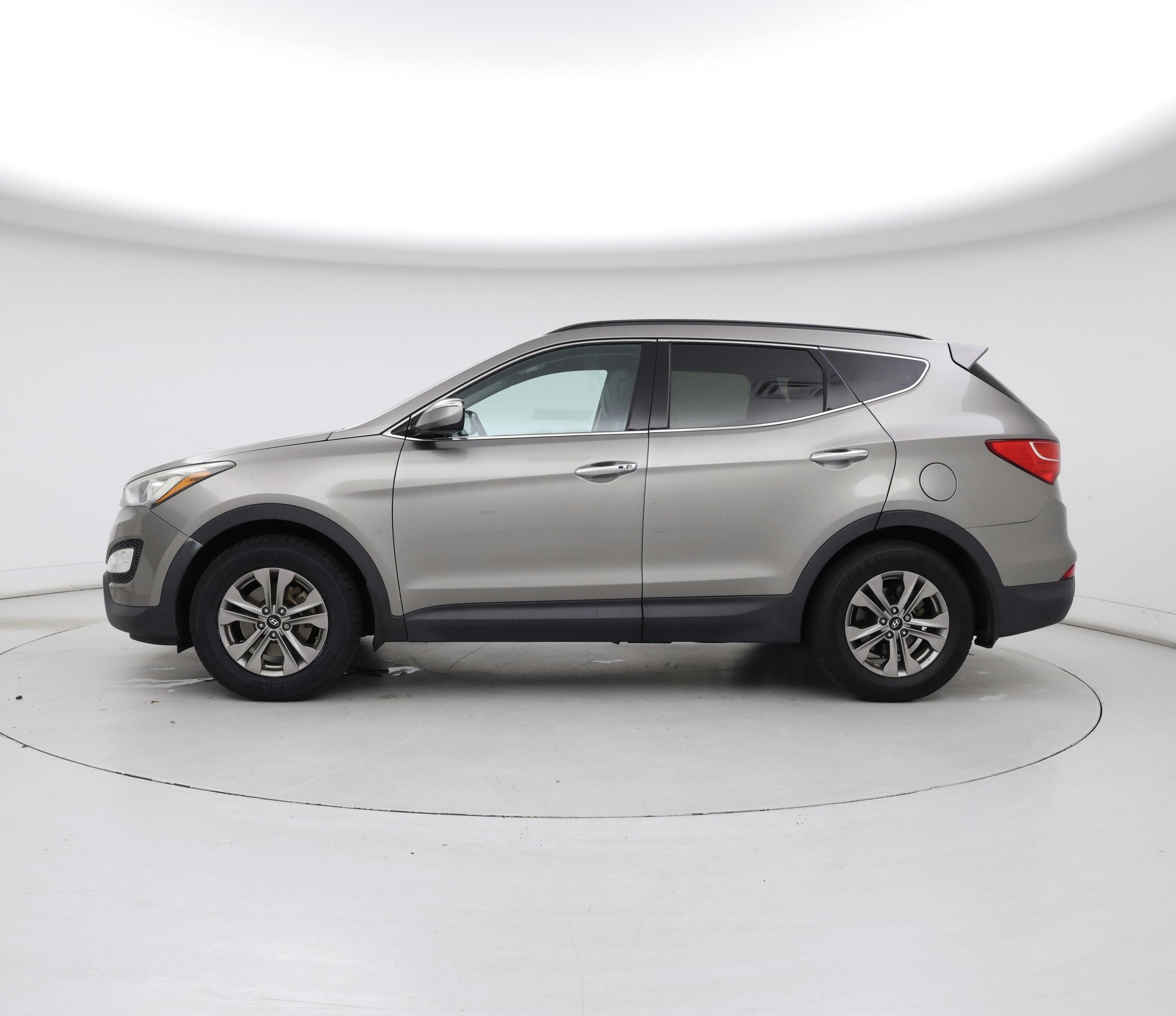 Thumbnail: 2016 Hyundai Santa Fe - 3