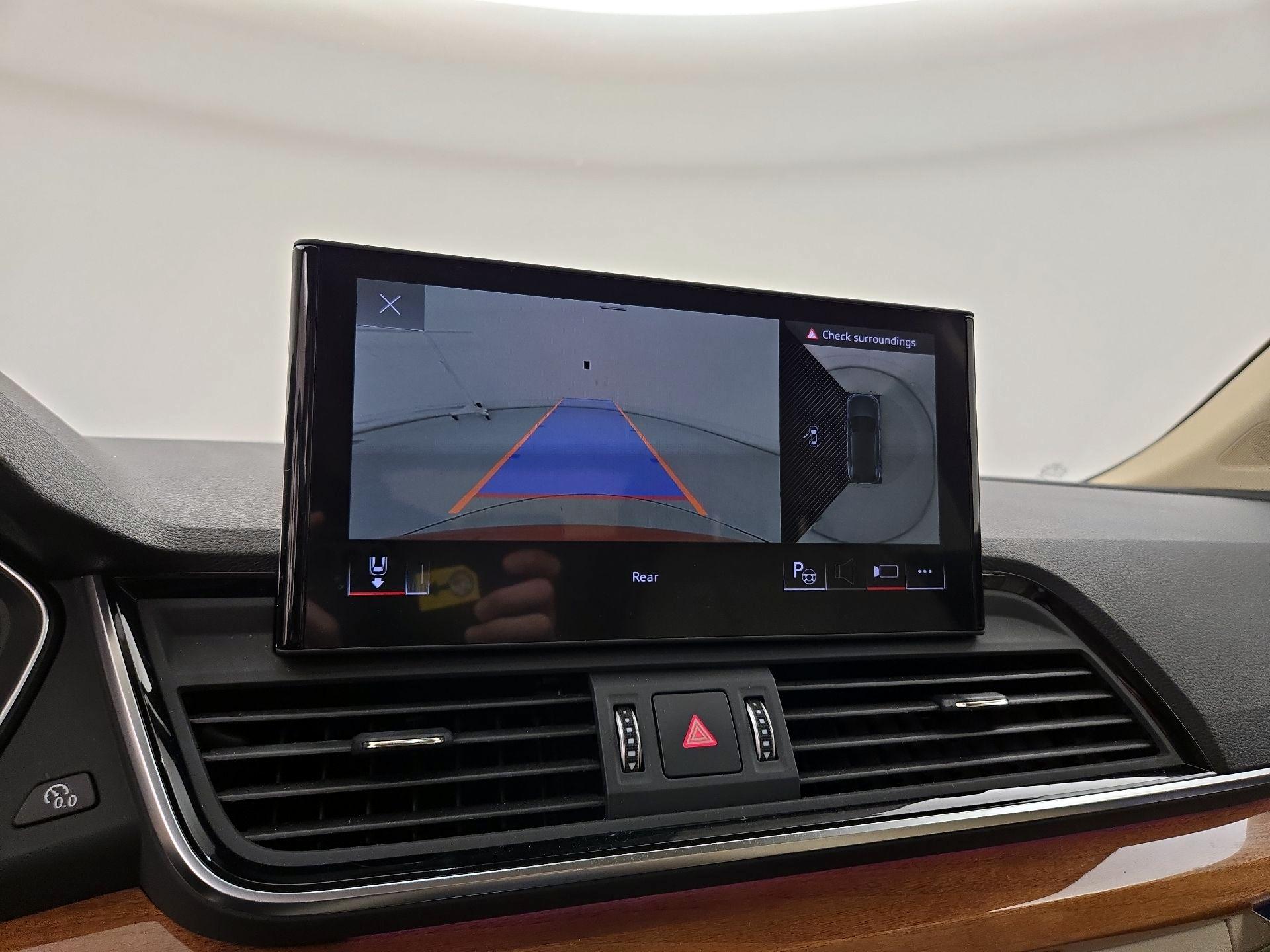 Thumbnail: 2022 Audi Q5 - 15