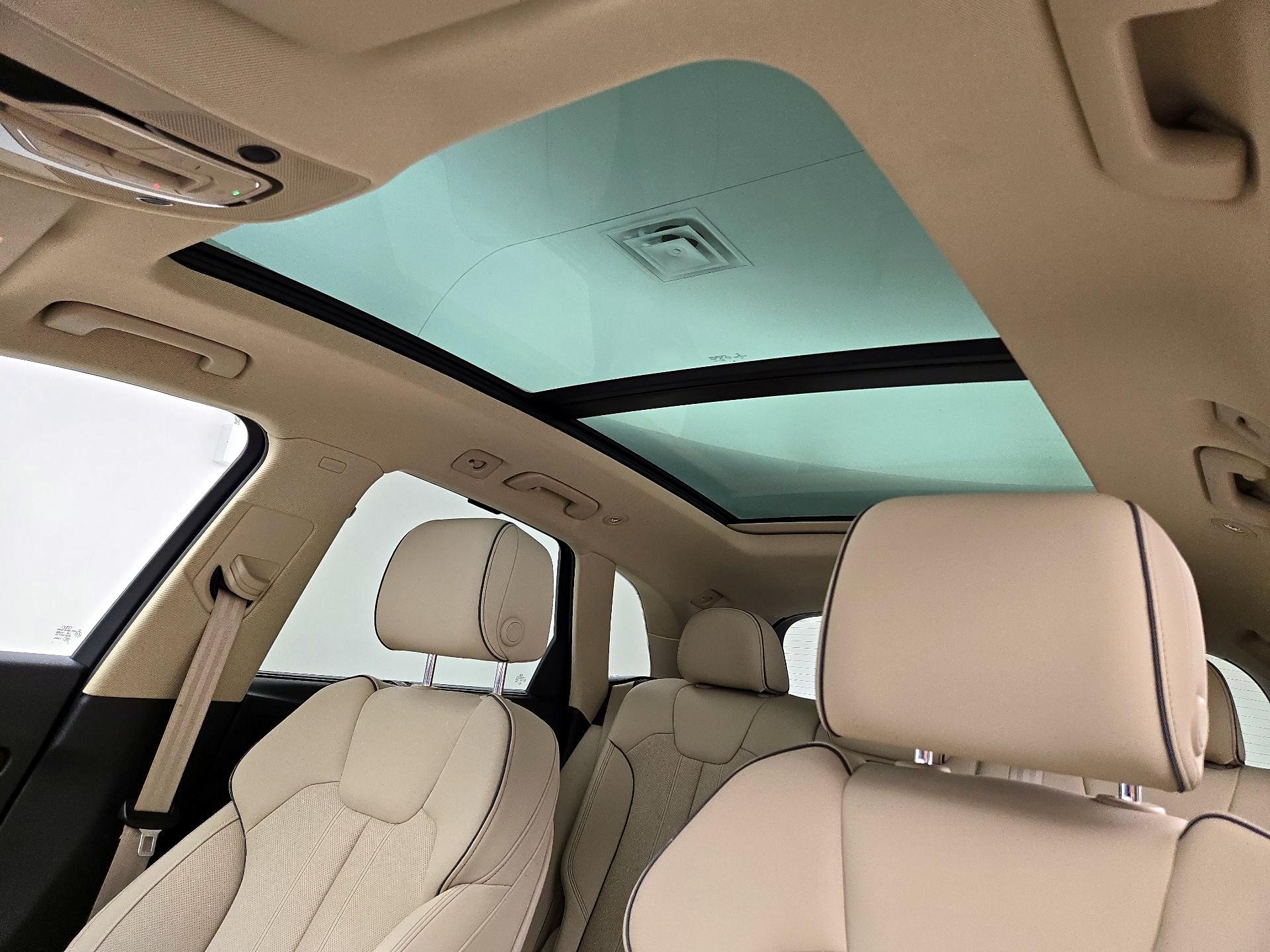 Thumbnail: 2022 Audi Q5 - 20