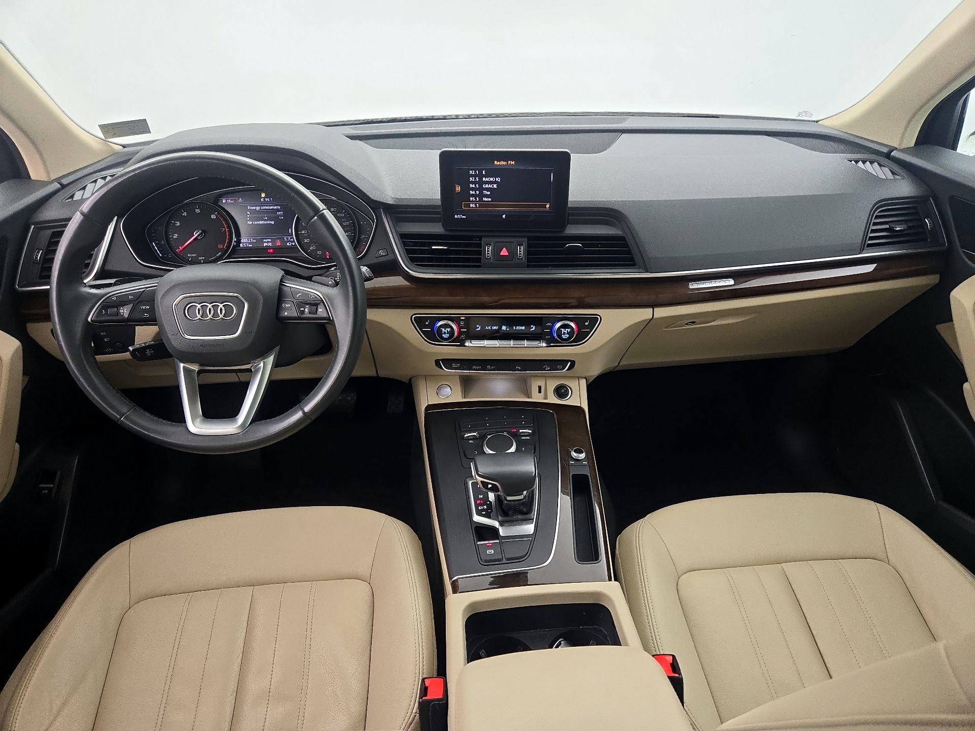 Thumbnail: 2020 Audi Q5 - 9