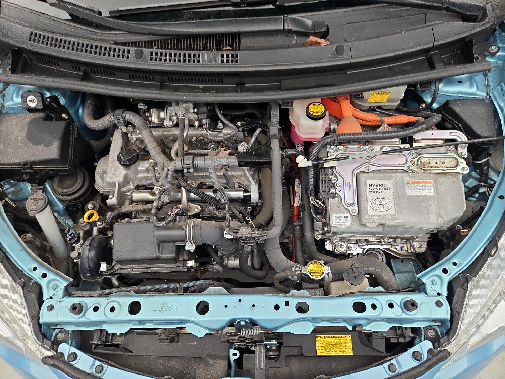 Thumbnail: 2014 Toyota Prius - 20