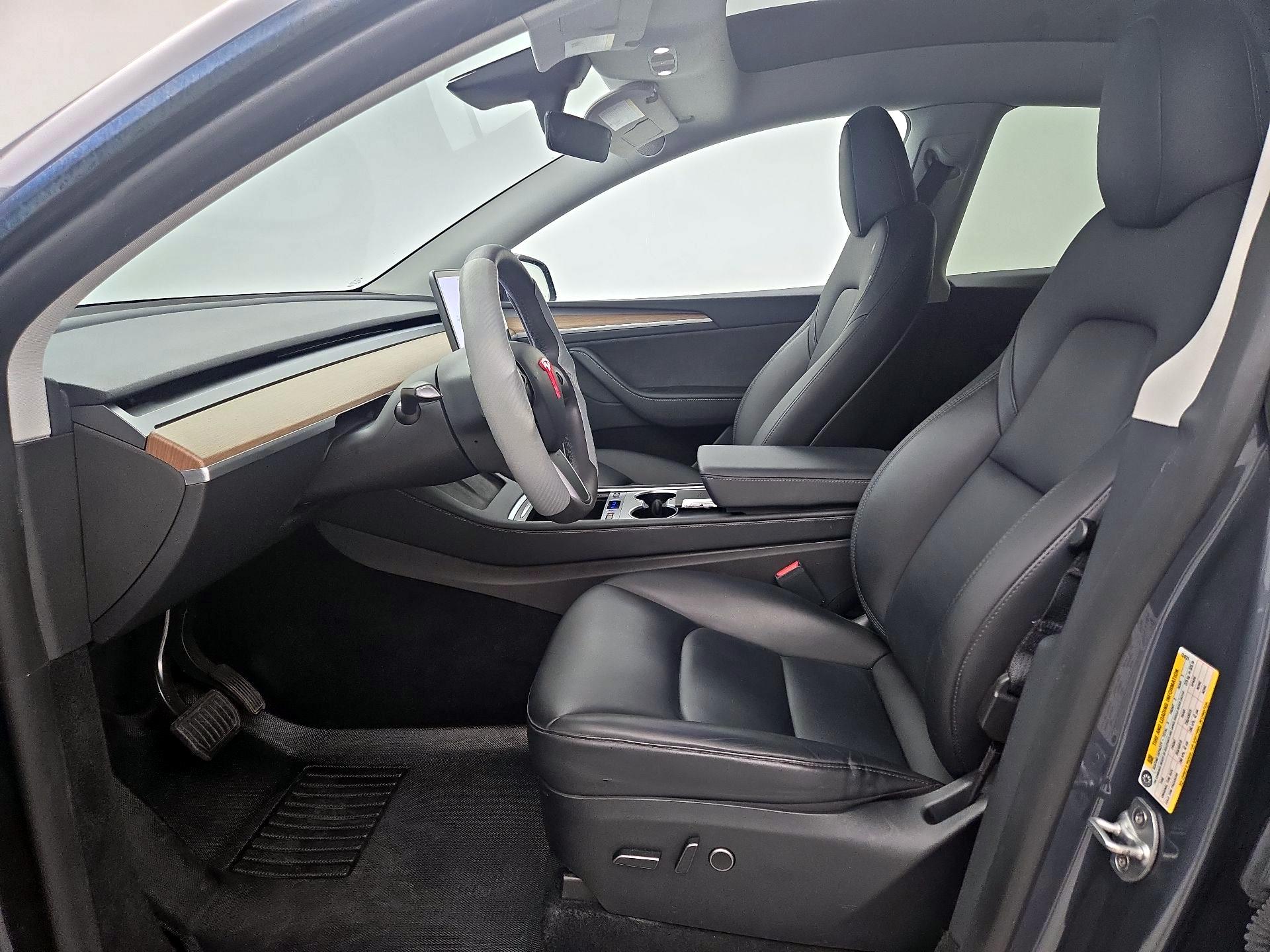 Thumbnail: 2023 Tesla Model Y - 11