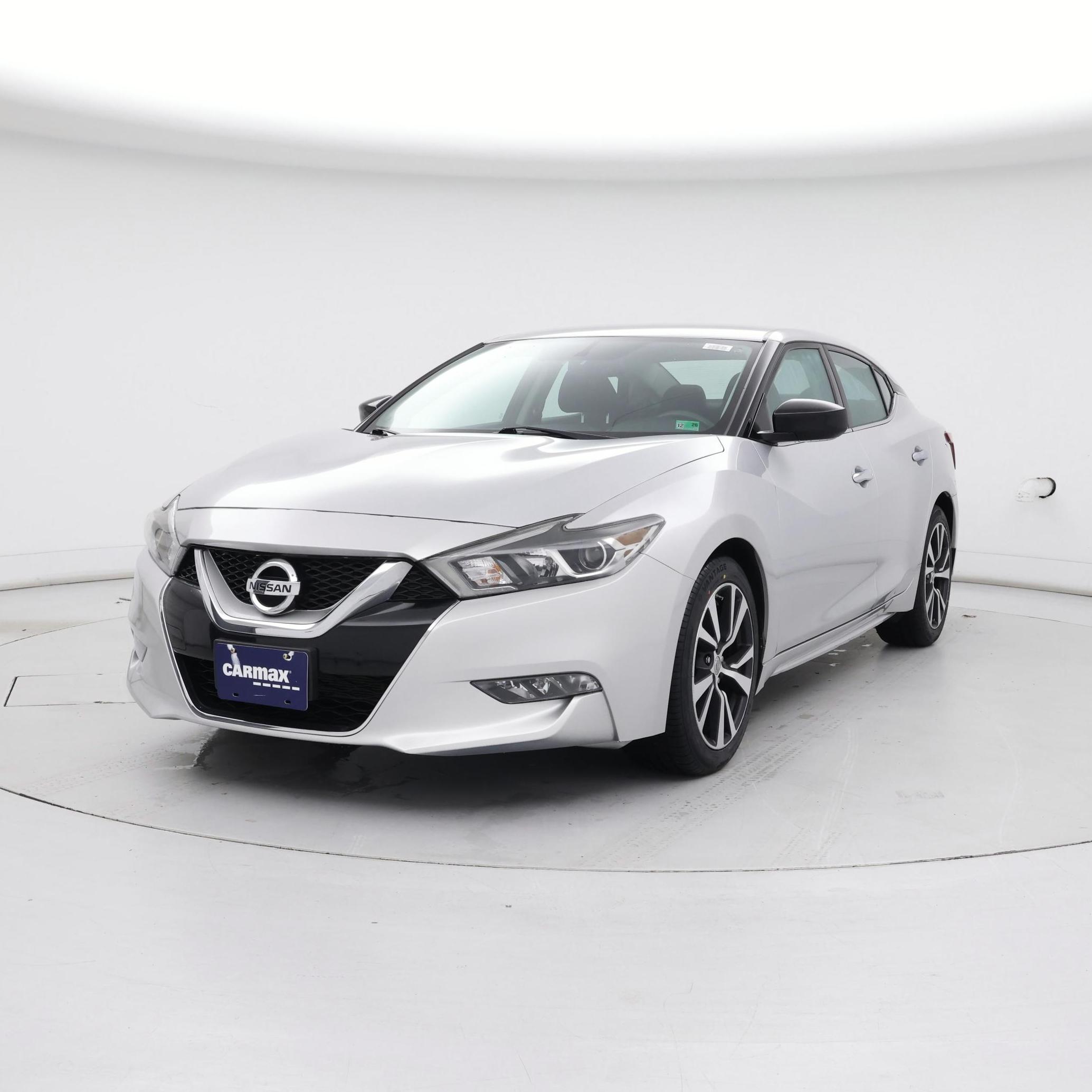 Thumbnail: 2017 Nissan Maxima - 4