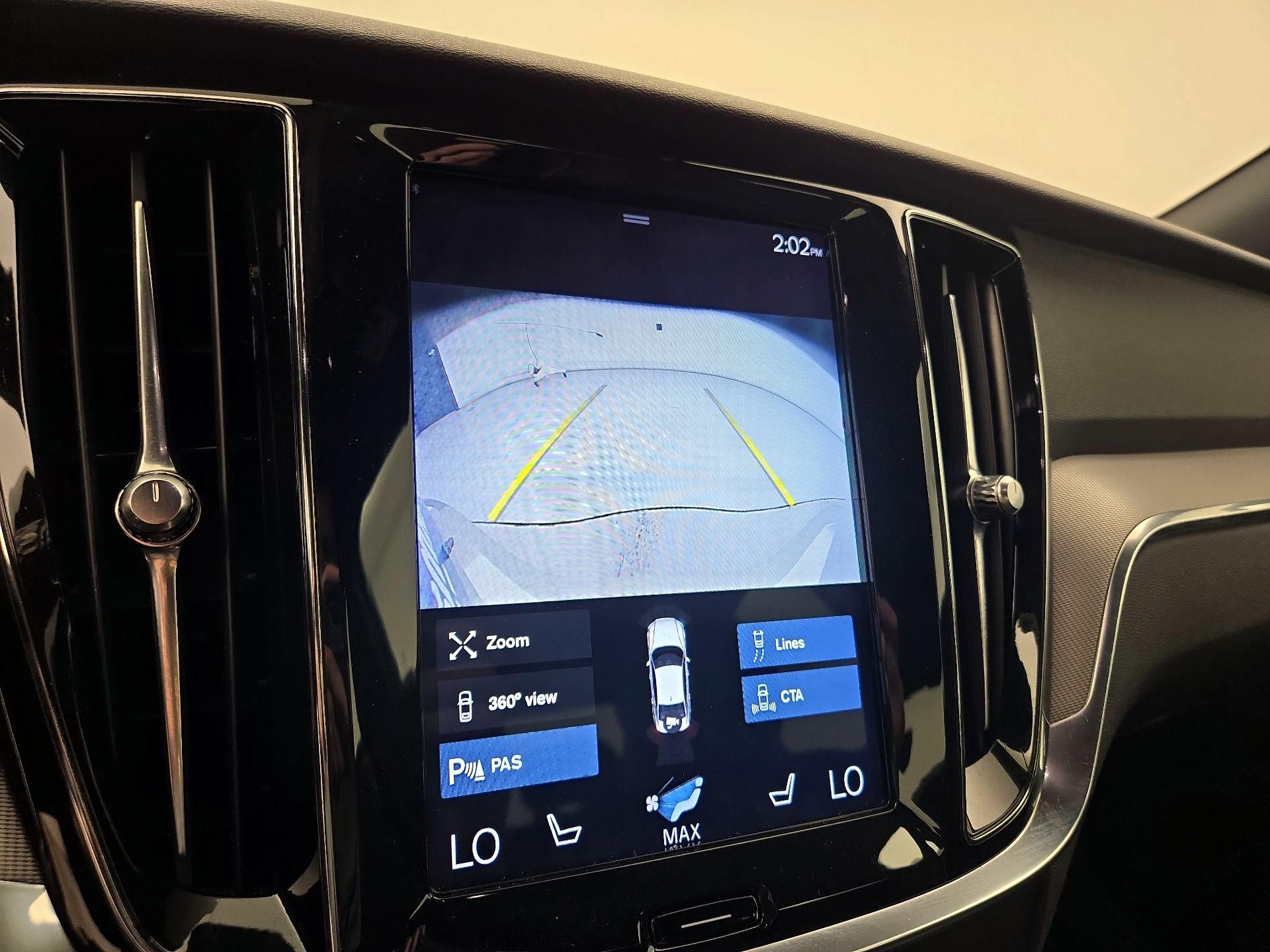 Thumbnail: 2019 Volvo S60 - 15