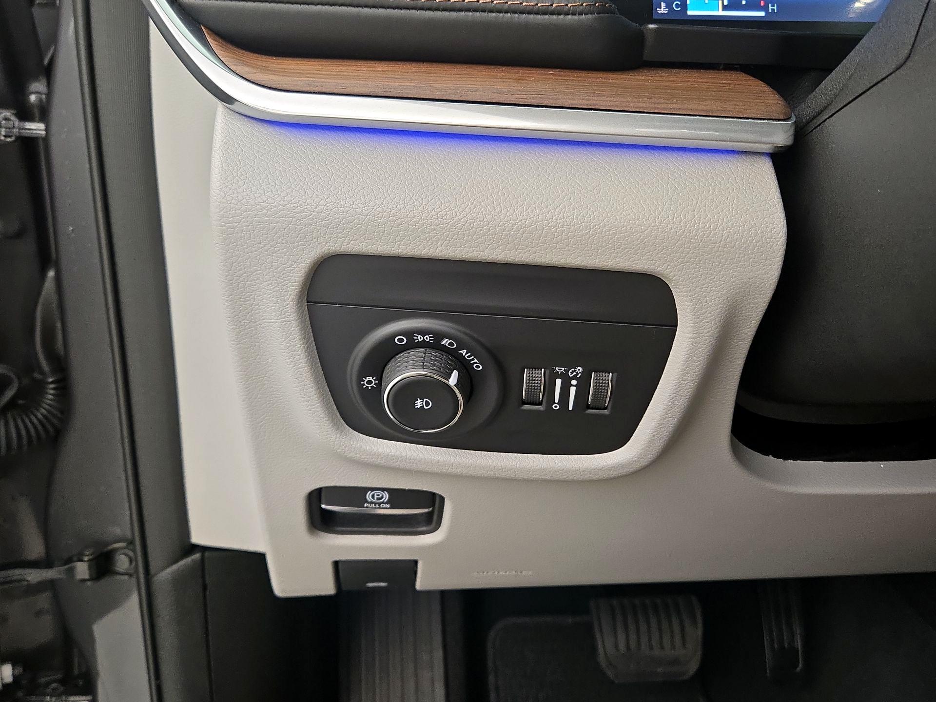 Thumbnail: 2022 Jeep Grand Cherokee L - 13